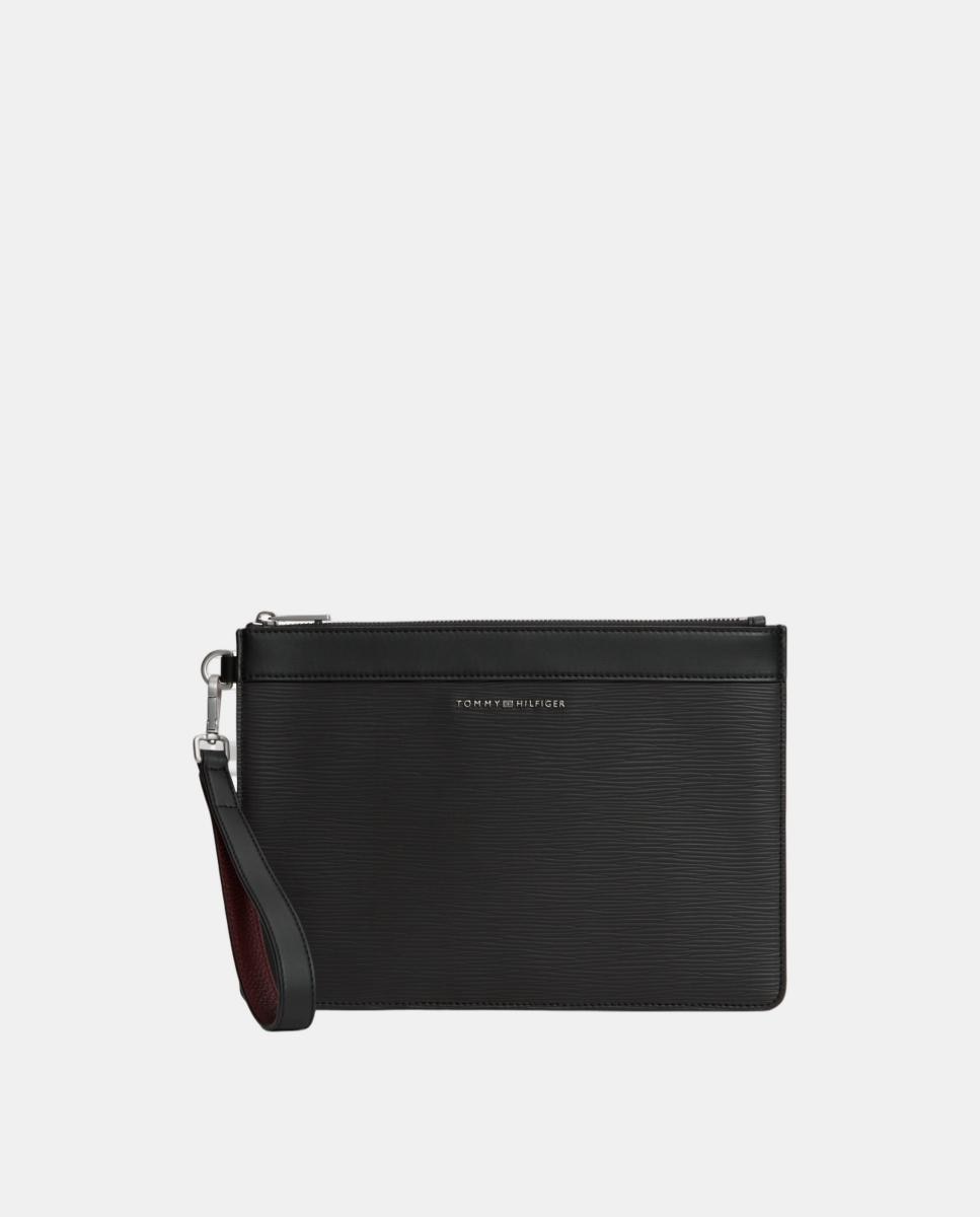 Imagen 0 de Bolso pouch de hombre confeccionado en ecopiel Negro