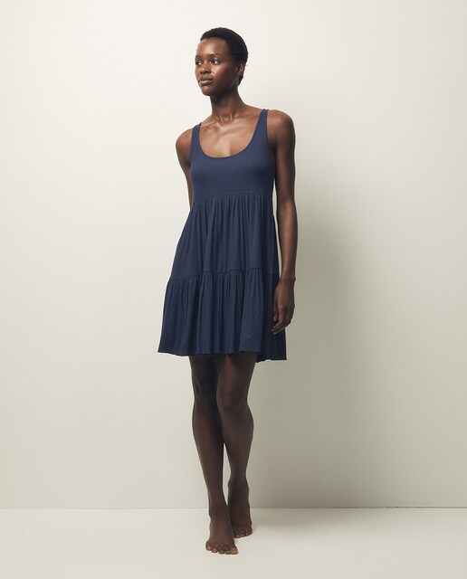 Imagen 0 de Vestido corto liso