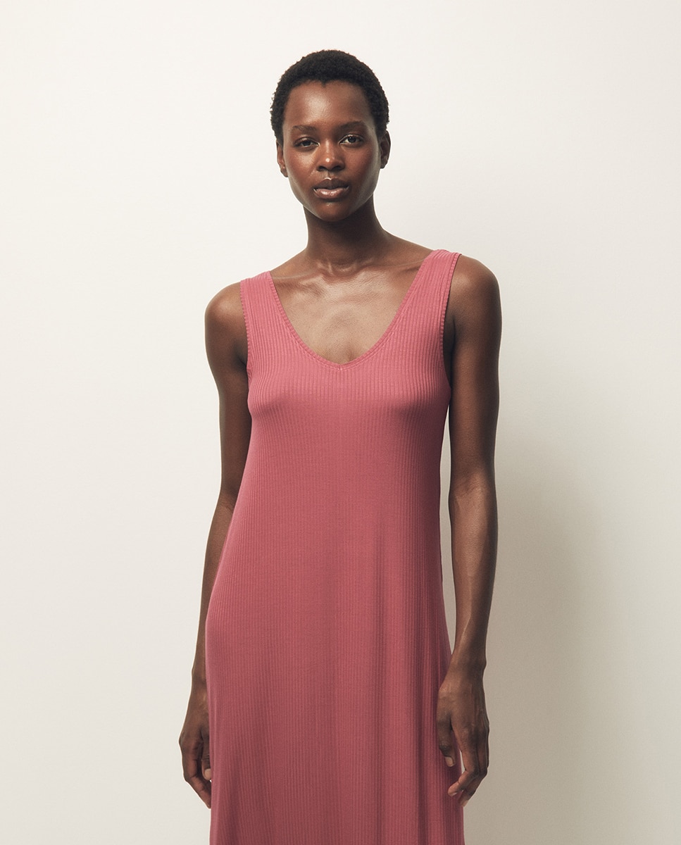Vestido Comprido Liso Canelado Rosa-2