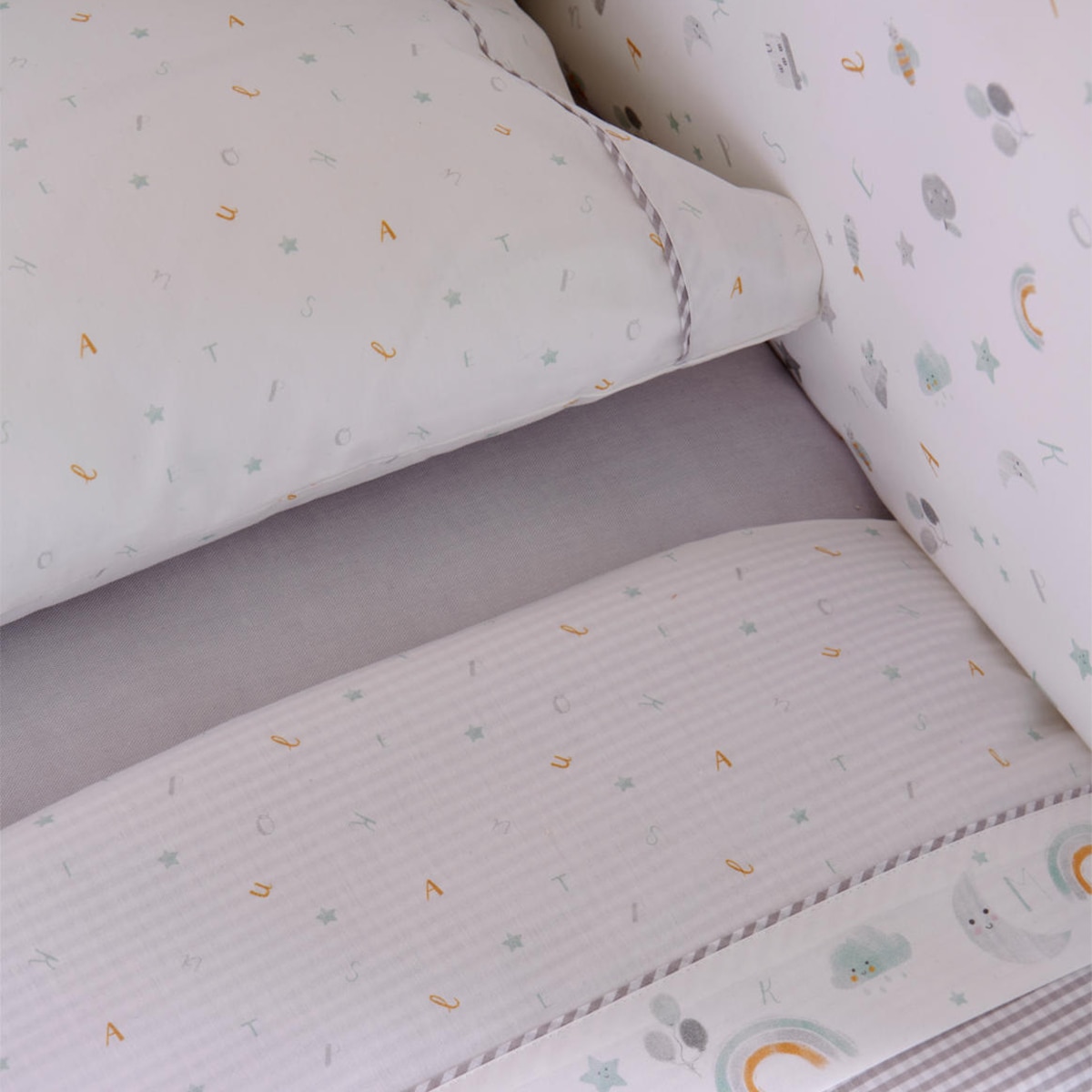 Bumper Cotton Juice Baby Home Abecedario 40*180cm estampado Gris Gris-7