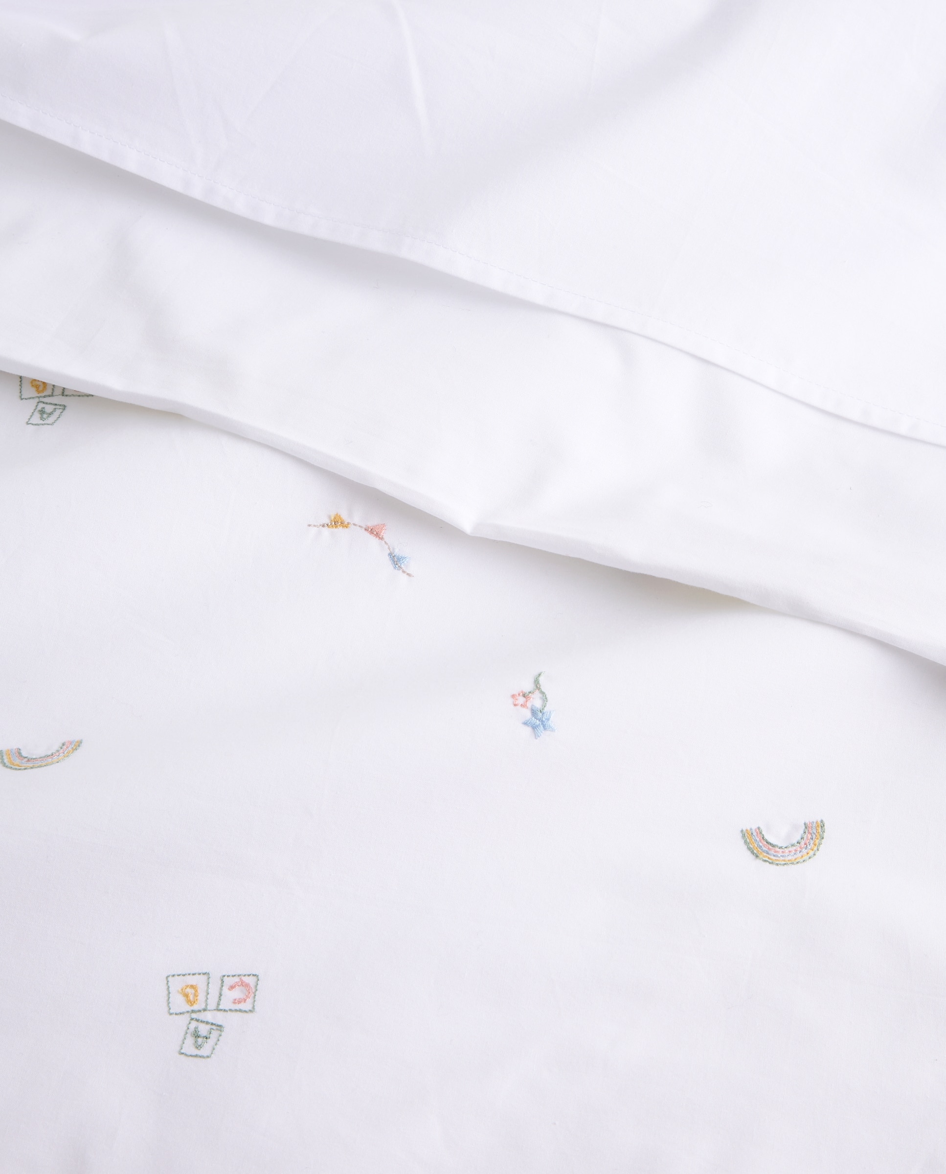 Edredón Relleno Cotton Juice Baby Home Clasico desenfundable bordado alta canastilla - Multicolor Multicolor-2