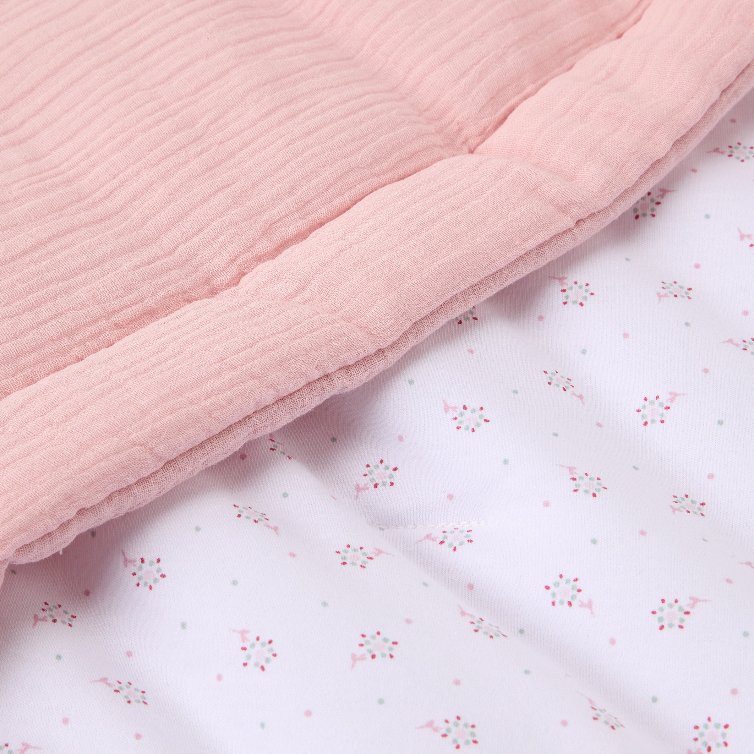 Edredón relleno Cotton Juice Baby Home colección Sésamo 80*110 cm estampado florecitas - Rosa antiguo Rosa antiguo-2