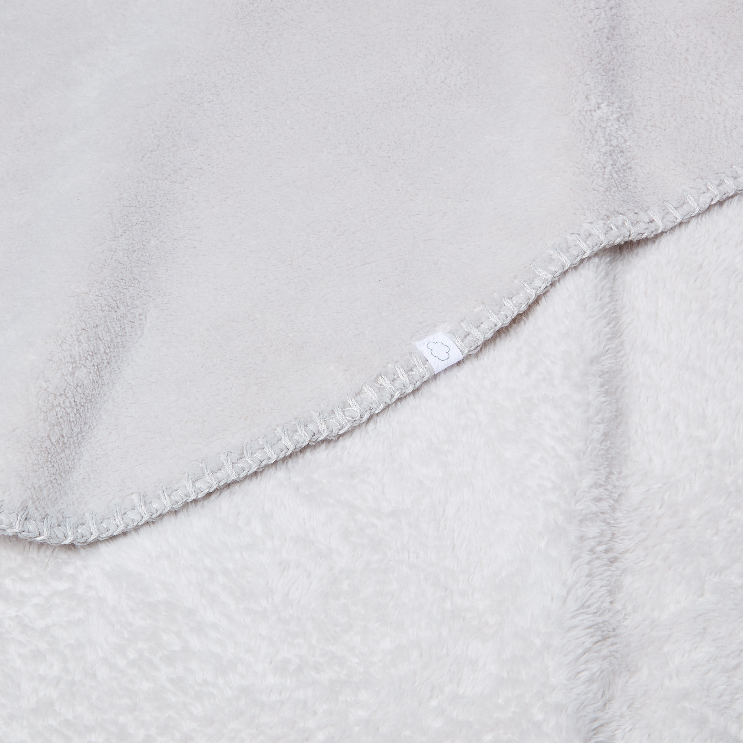 Imagen 2 de Manta Cotton Juice Baby Home Básico 70*100cm lisa coral fleece - Gris Gris