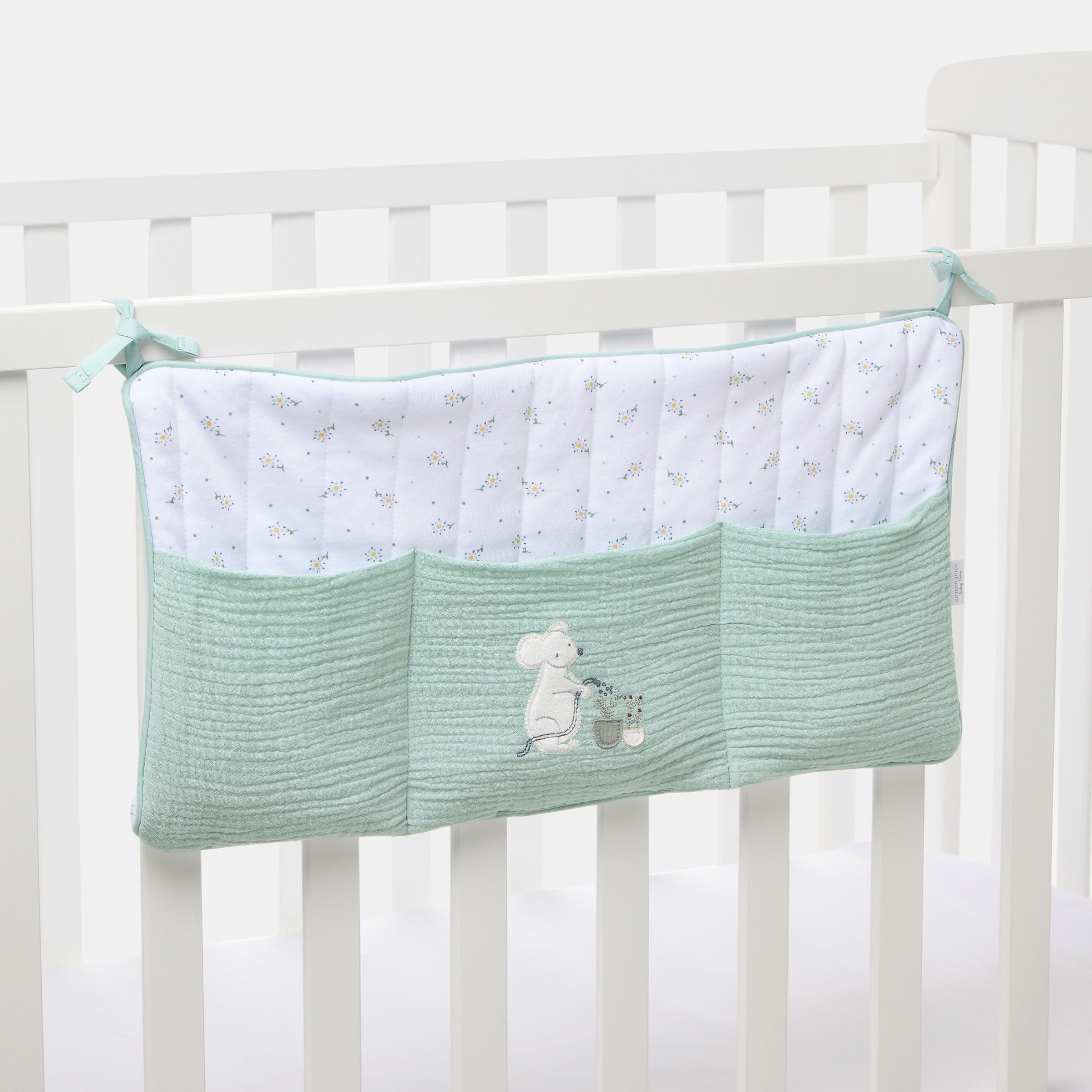 Imagem 0 de Organizador de Berço Cotton Juice Baby Home Coleção Sésamo bordado ratinhos jardineiros