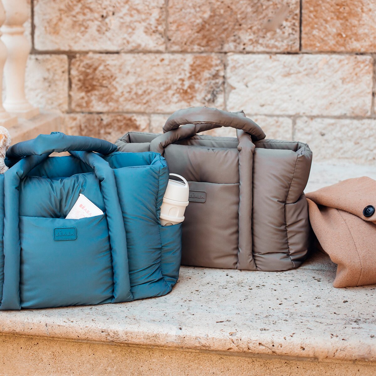 Imagen 4 de Bolso Cambiador Béaba Paris Puffy - Gris oscuro Topo
