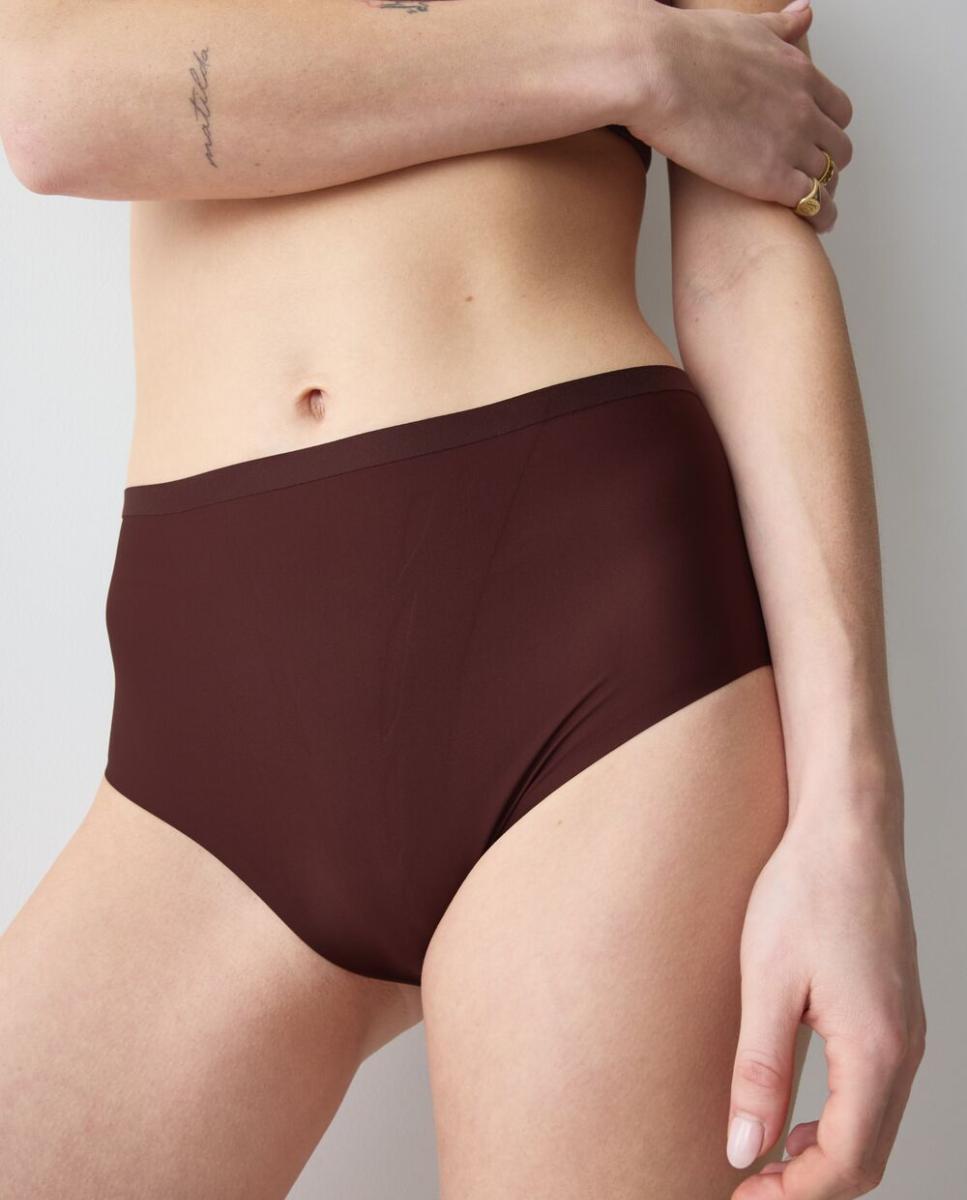 Imagem 0 de Cueca Moldadora de Corte Maxi e Alta Cobertura