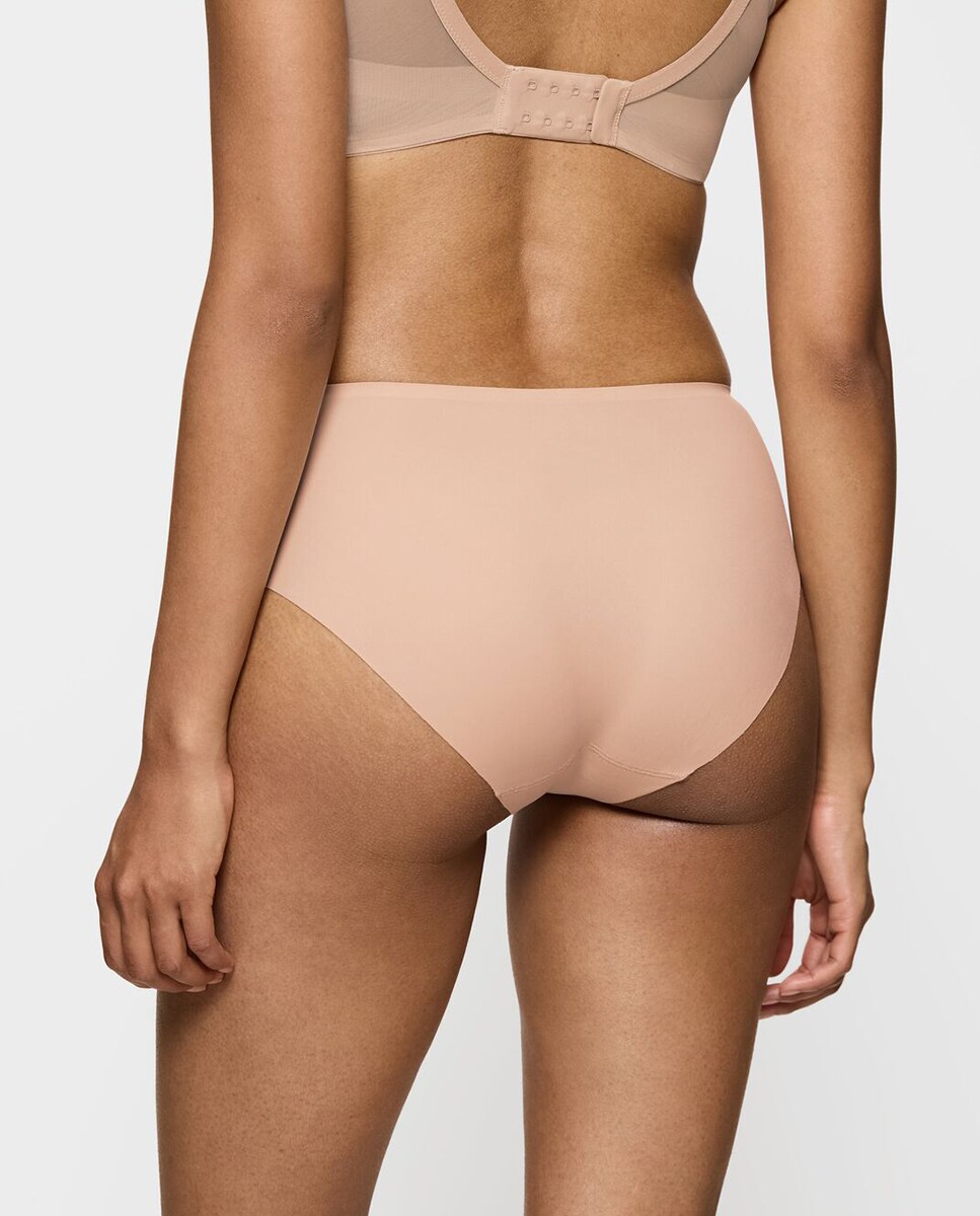 Cueca Maxi de Cobertura Alta, sem Costuras, de Corte Limpo e Tecido de Microfibra Nude-2