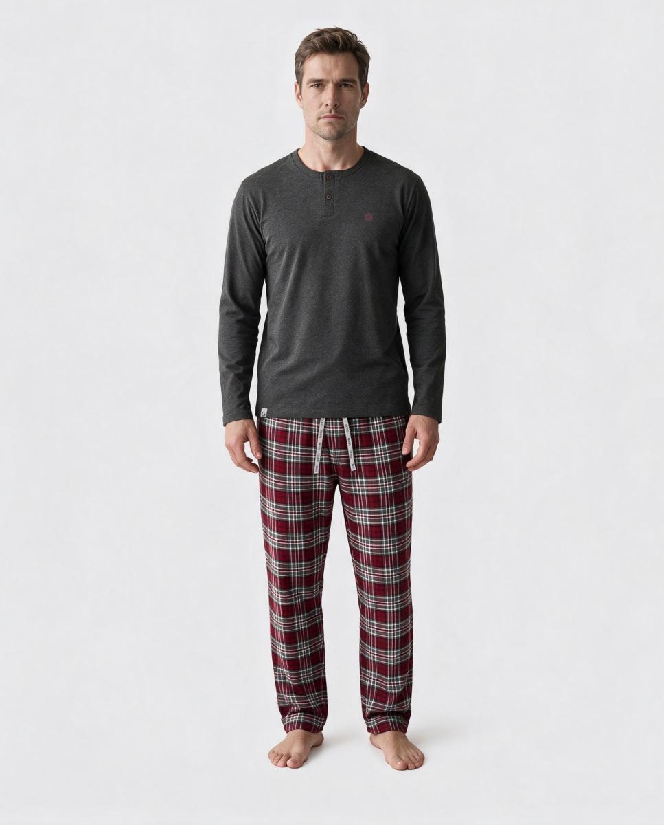 Imagem 0 de Pijama Combinado. T-shirt de Malha-Calças de Flanela