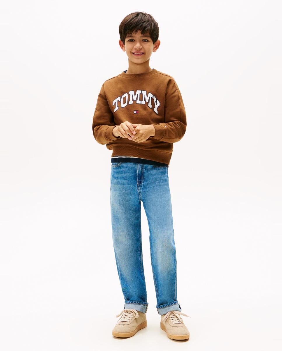 Sweatshirt de Gola Redonda e Logótipo Varsity Castanho-4