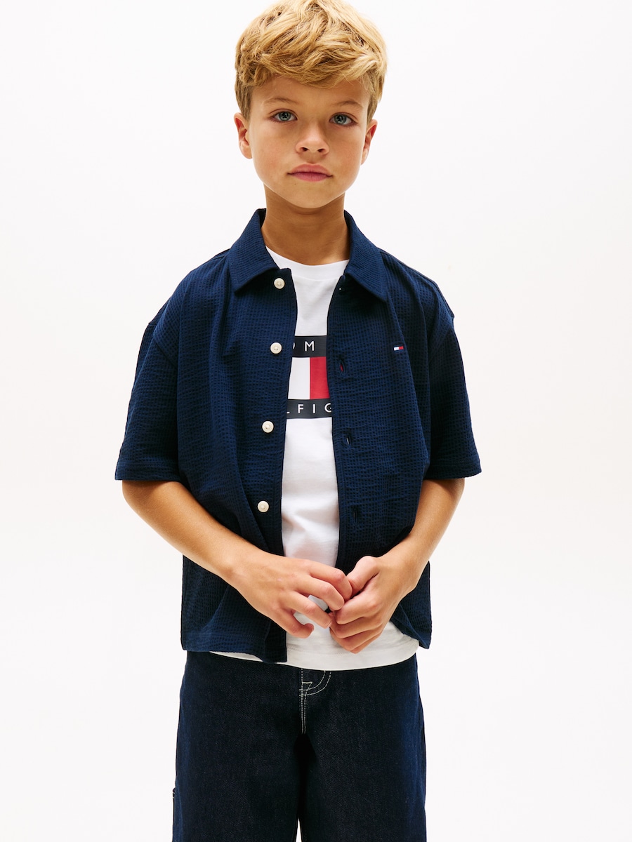 Camisa de niño de tejido seersucker con manga corta Azul