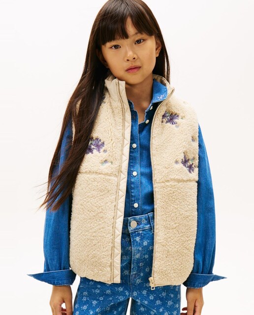 Imagem 0 de Colete de Pelo de Borrego com Bordado Floral