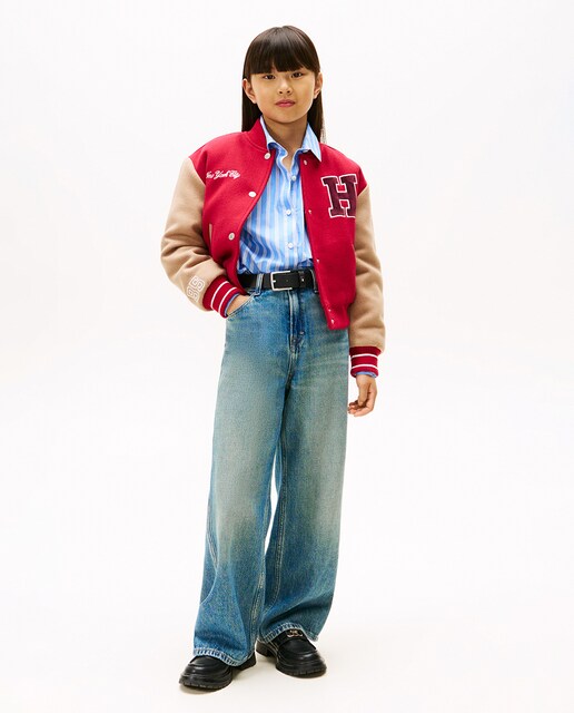 Imagem 0 de Jeans com Estampado de Bandeira no Bolso