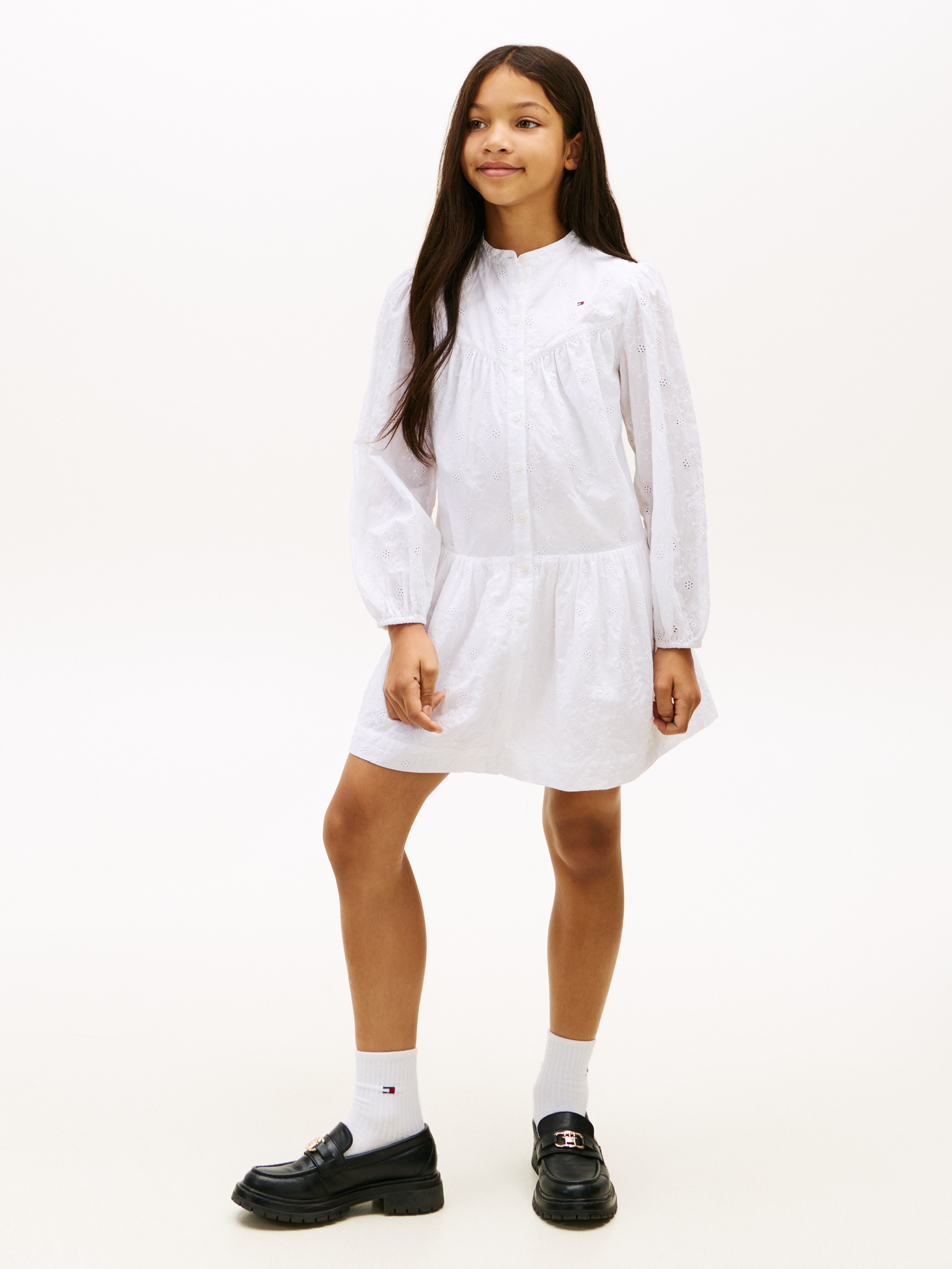 Imagem 0 de Vestido Camiseiro com Bordado Inglês e Manga Comprida