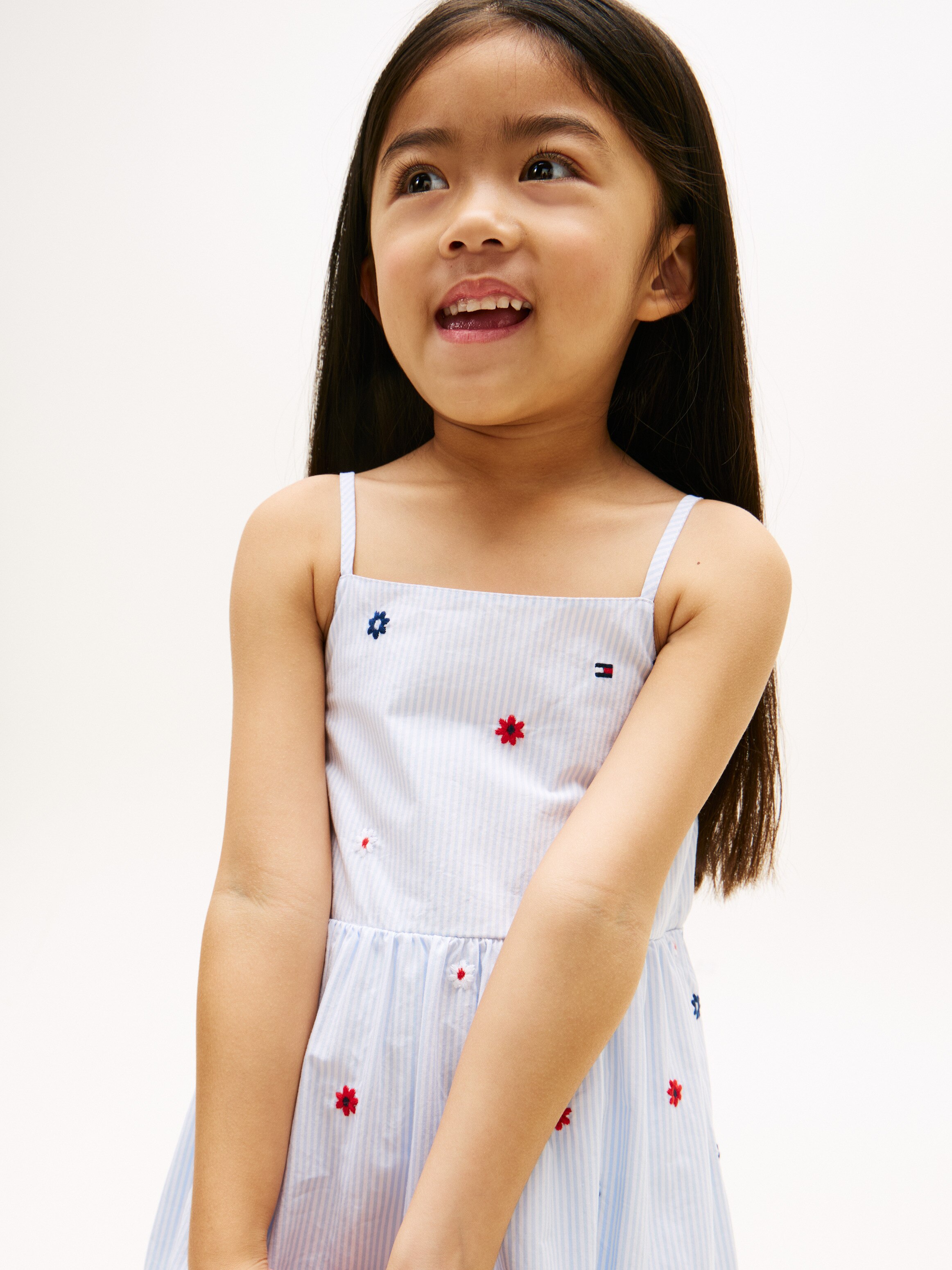 Vestido de niña con tirantes, bordado floral y rayas finas - Tommy Hilfiger - Azul Azul-4