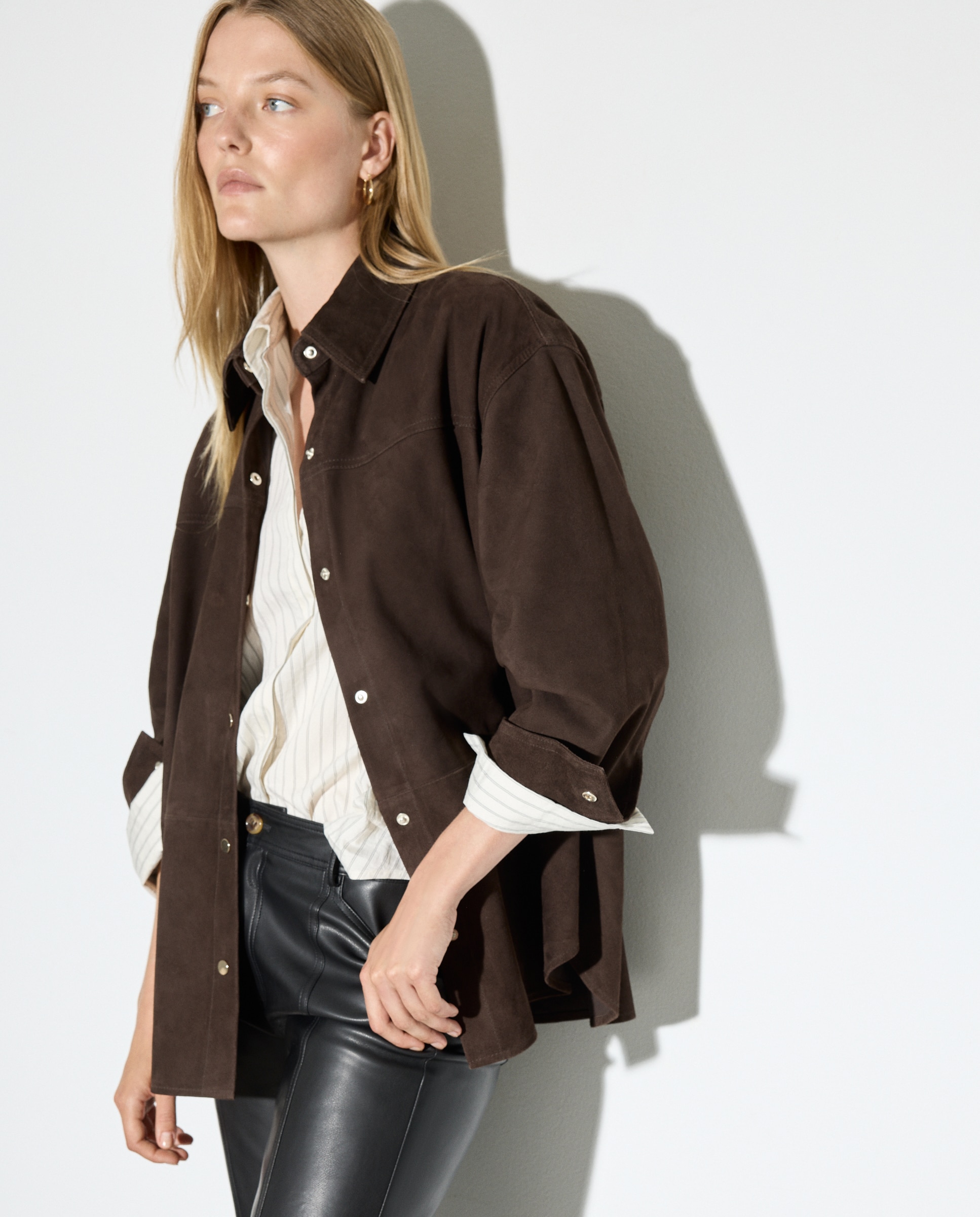 Sobrecamisa de Camurça Castanho-4