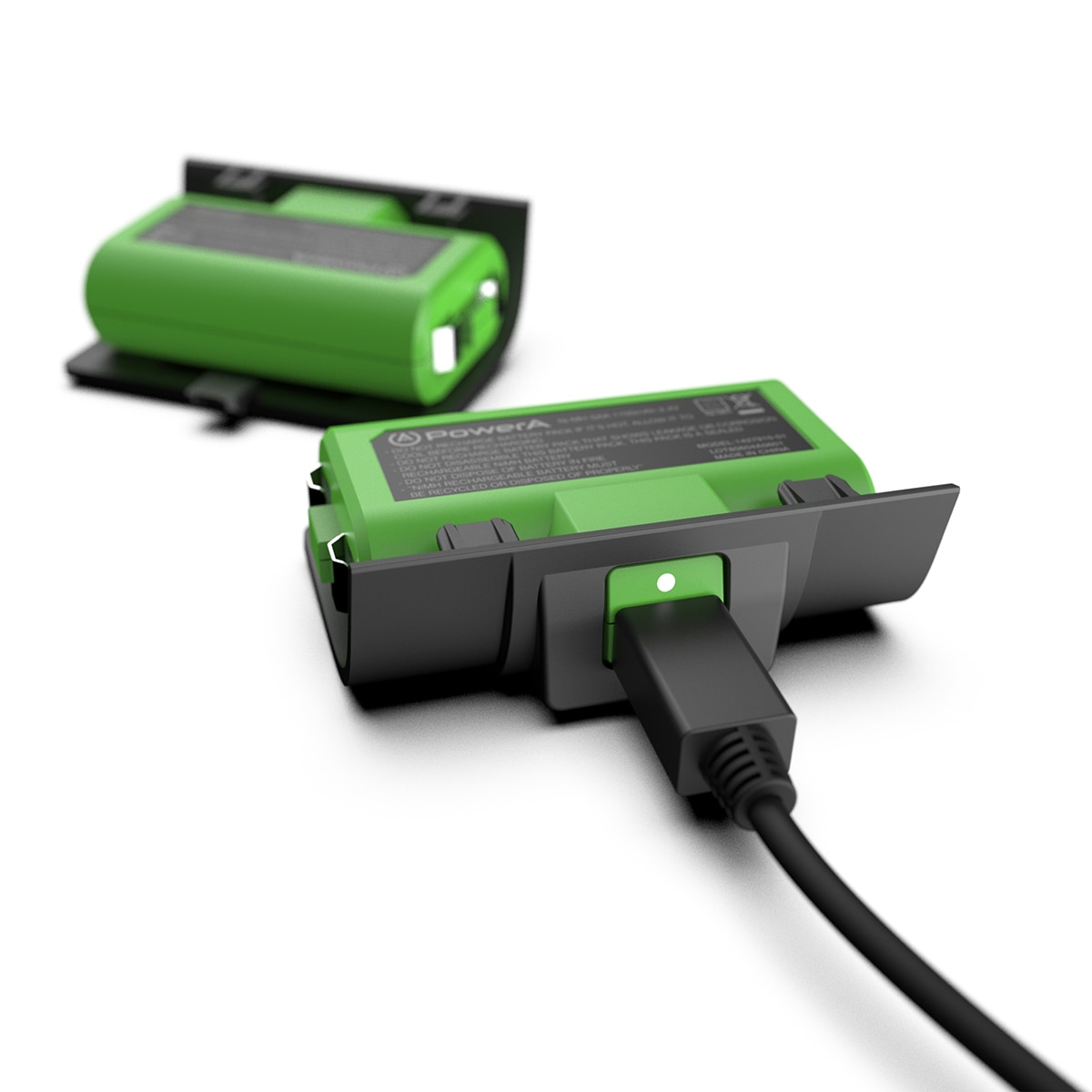Pacote Charge and Play com duas baterias para comandos da Série Xbox X 2