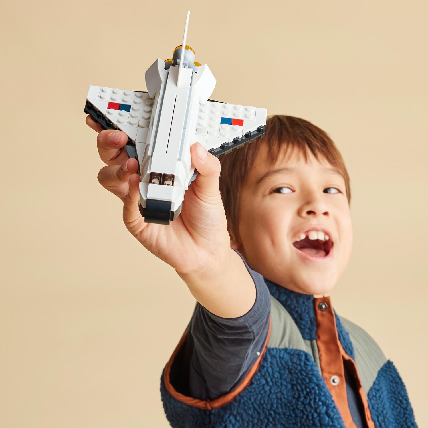 Juguete de Construcción Lanzadera Espacial y Nave Espacial o Figura de Astronauta LEGO Creator 3 en 1 - 31134 2