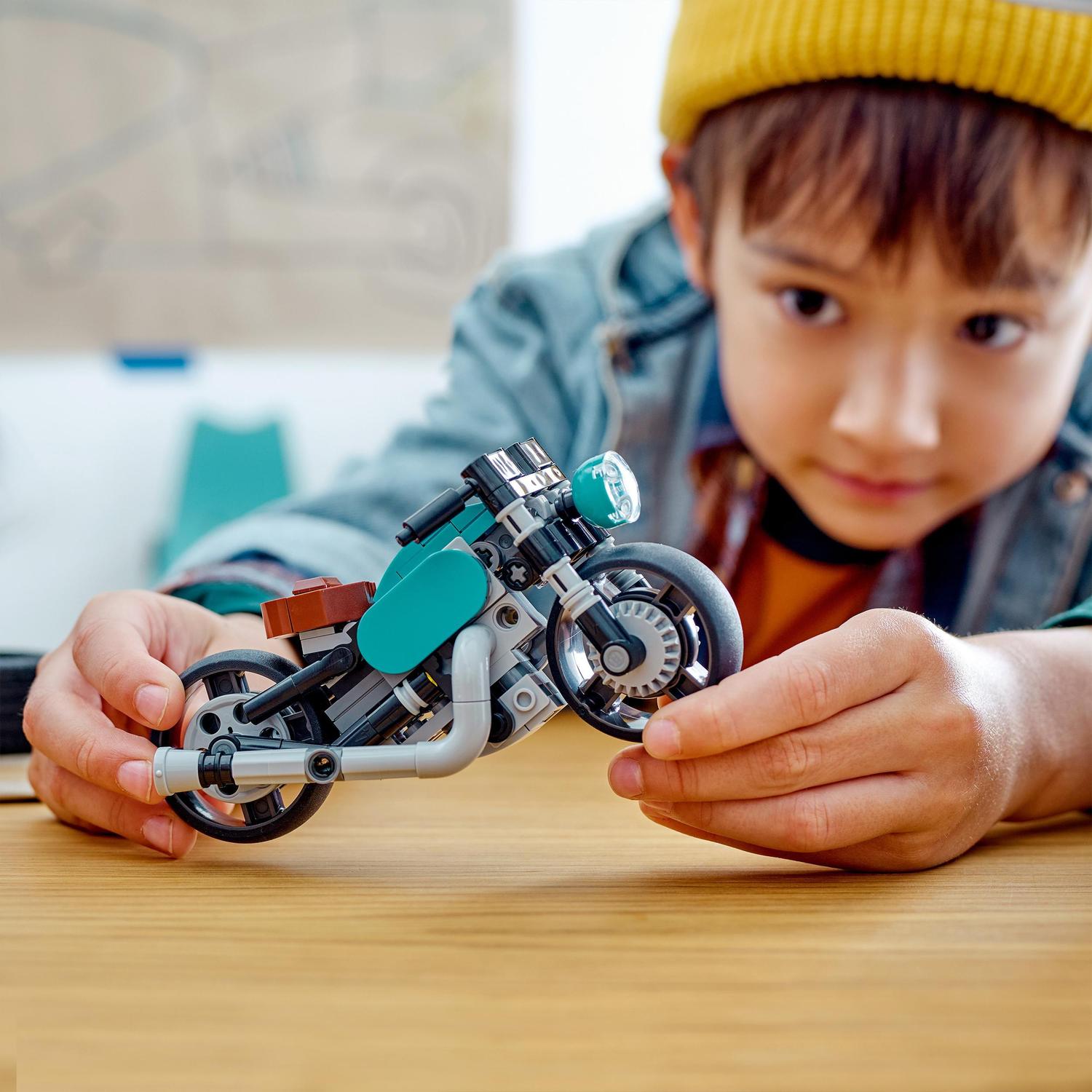 Juguete de Construcción de Vehículos Moto Clásica o Coche Dragster LEGO Creator 3 en 1 - 31135 2