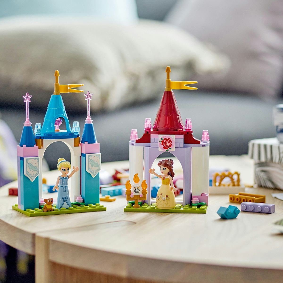 Juguete de Construcción Castillos Creativos de Bella y Cenicienta LEGO Disney Princess - 43219 8