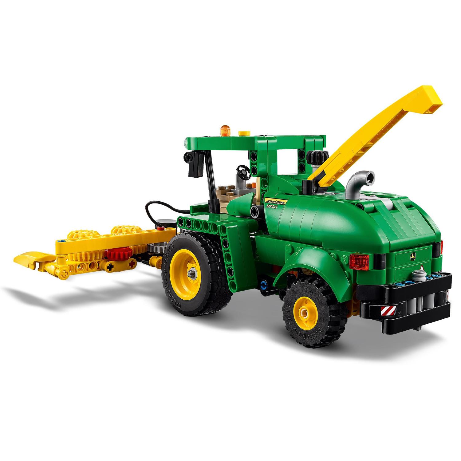 John Deere 9700 Forage Harvester Lego Technic 5