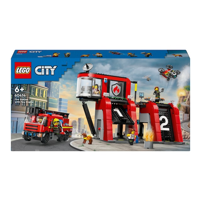 Imagem 0 de Quartel dos Bombeiros com Camião dos Bombeiros