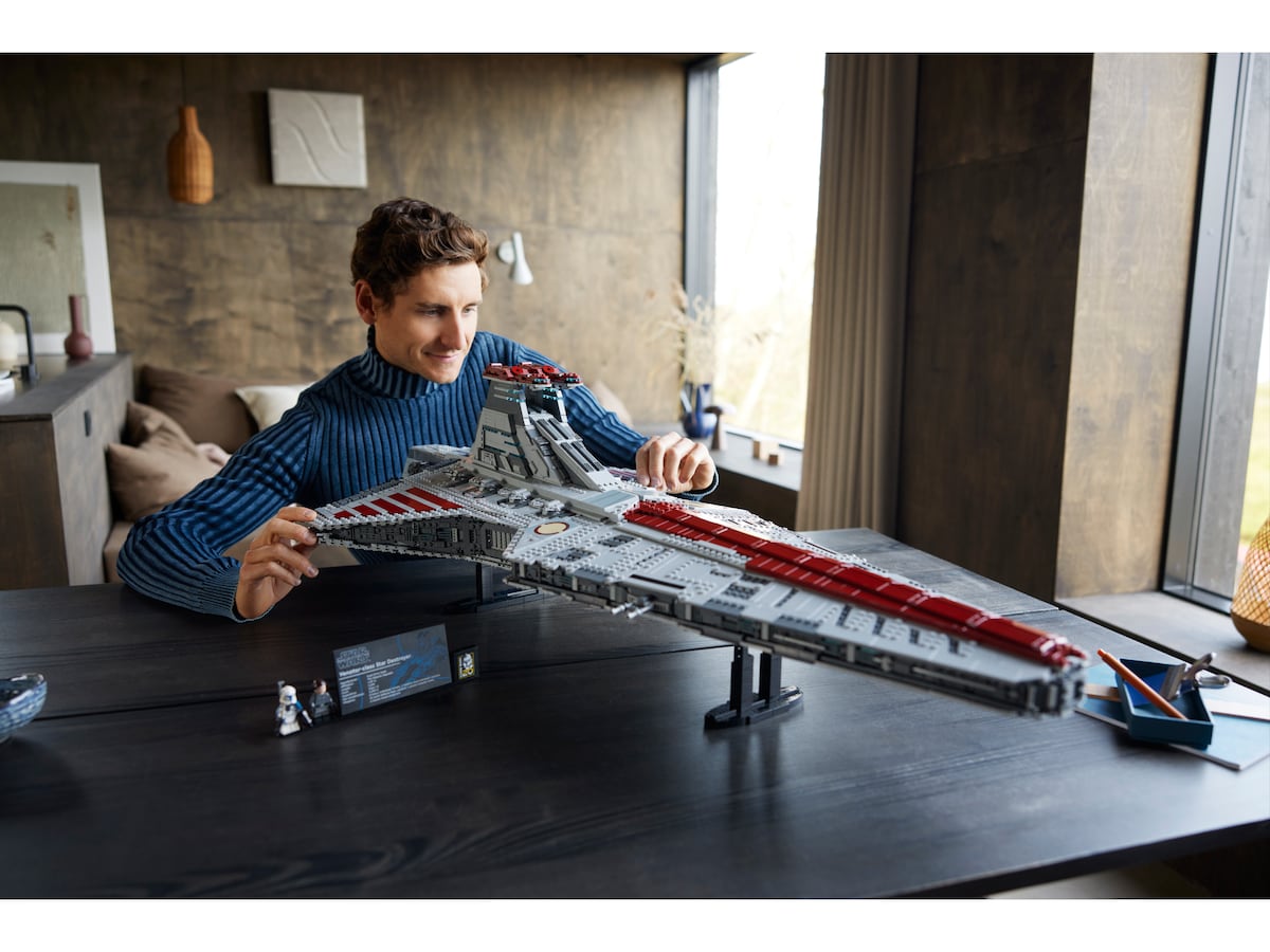 Venator-class Republic Attack Cruiser 2