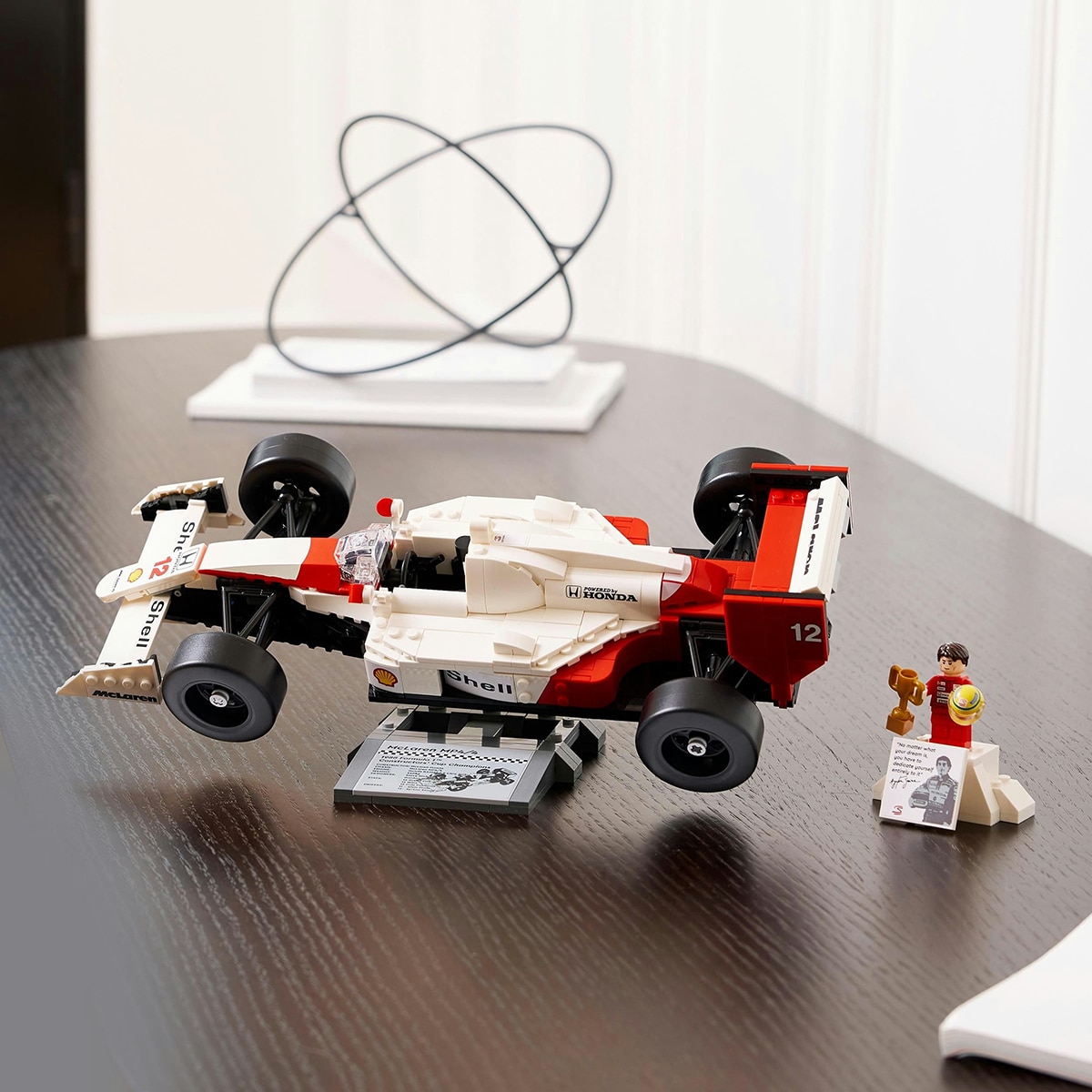 Juguete de construcción McLaren MP4/4 y Ayrton Senna LEGO Icons - 10330 6
