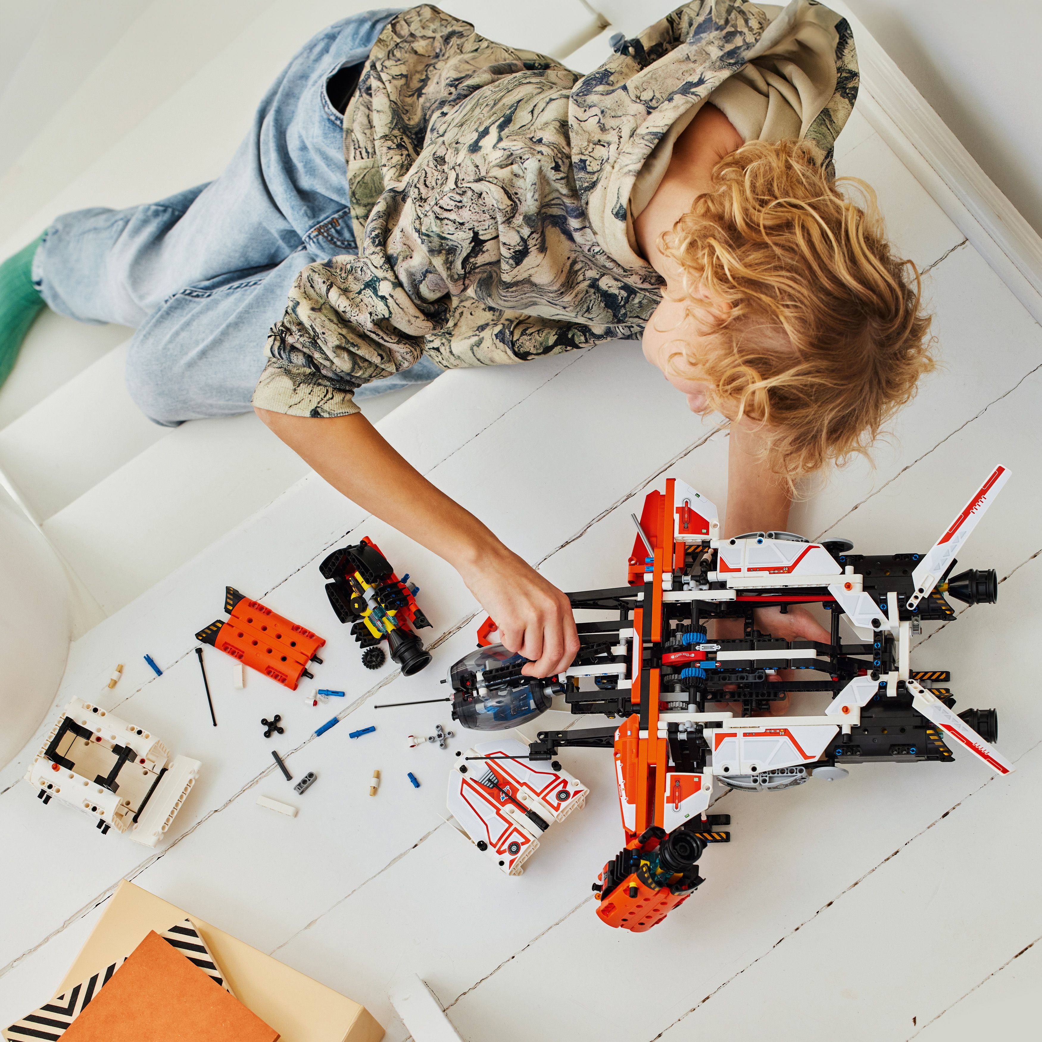 Juguete de construcción Nave Espacial de Carga Pesada VTOL LT81 LEGO Technic - 42181 3