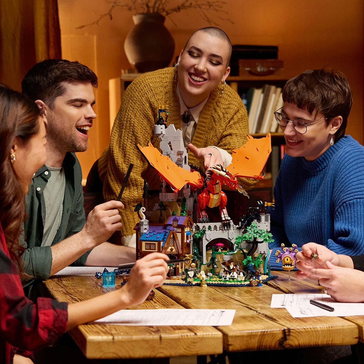 Juego de construcción Dungeons & Dragons: Aventura del Dragón Rojo LEGO Ideas - 21348 4