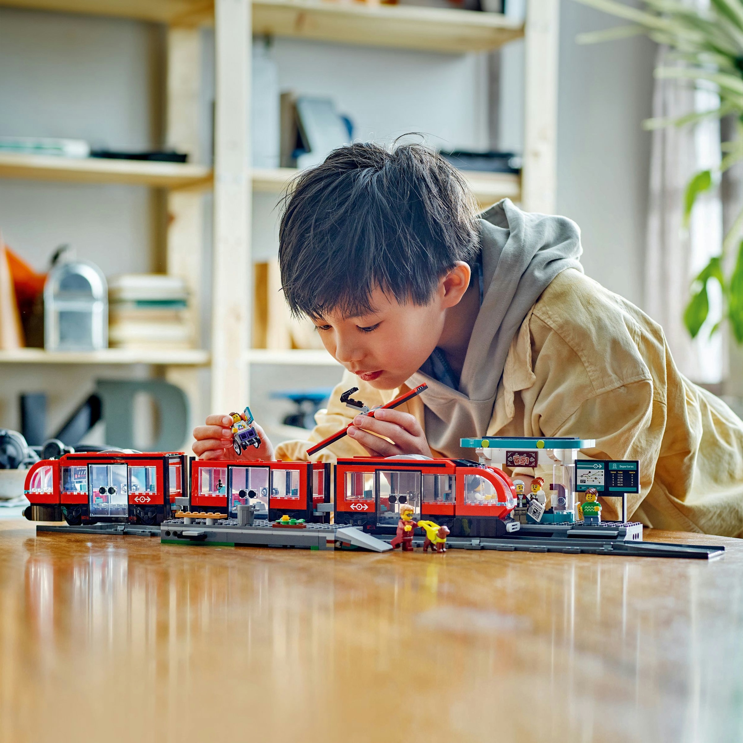 Juego de construcción Tranvía y Estación del Centro LEGO City Trains - 60423 3