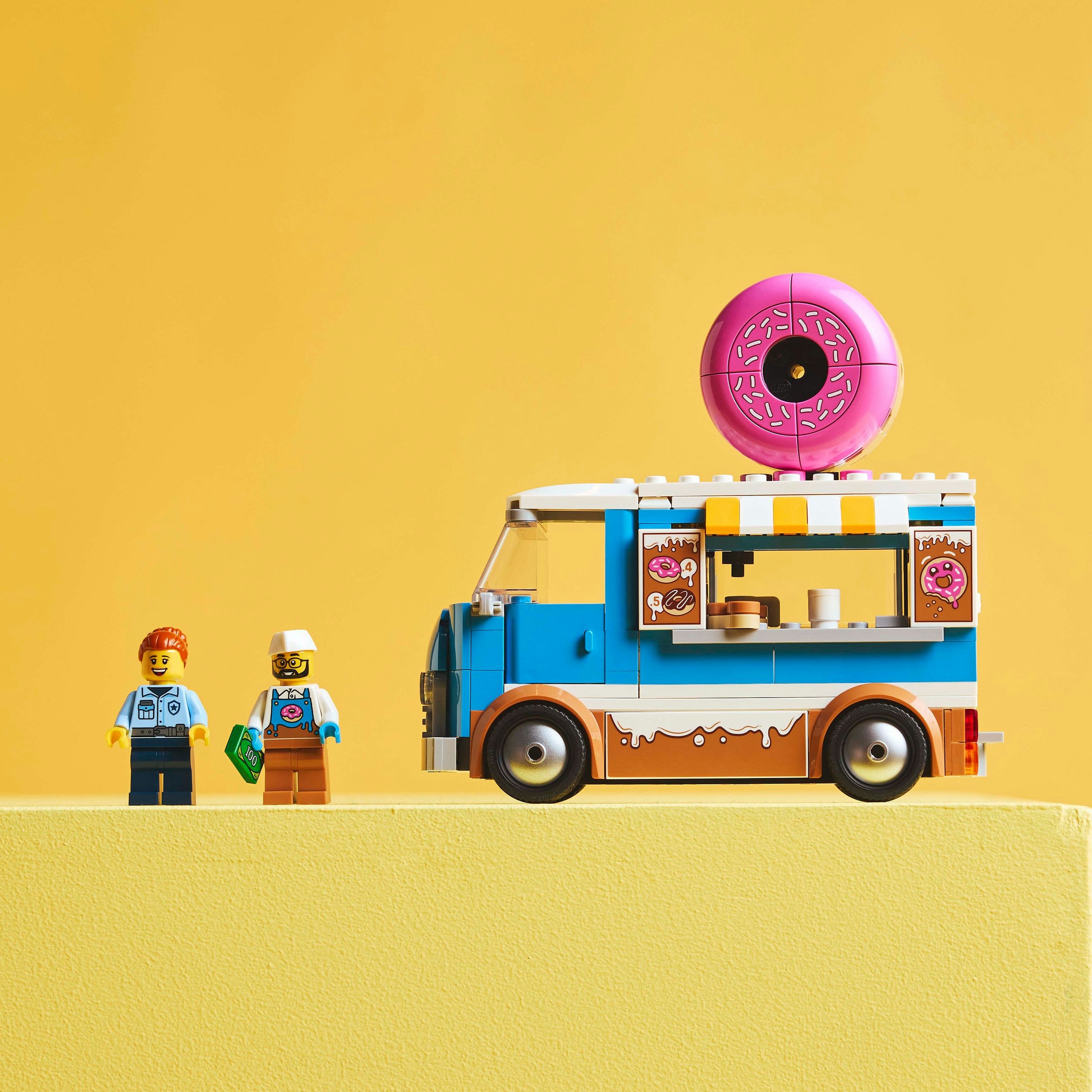 Juego de construcción Camión de Dónuts LEGO City - 60452 7