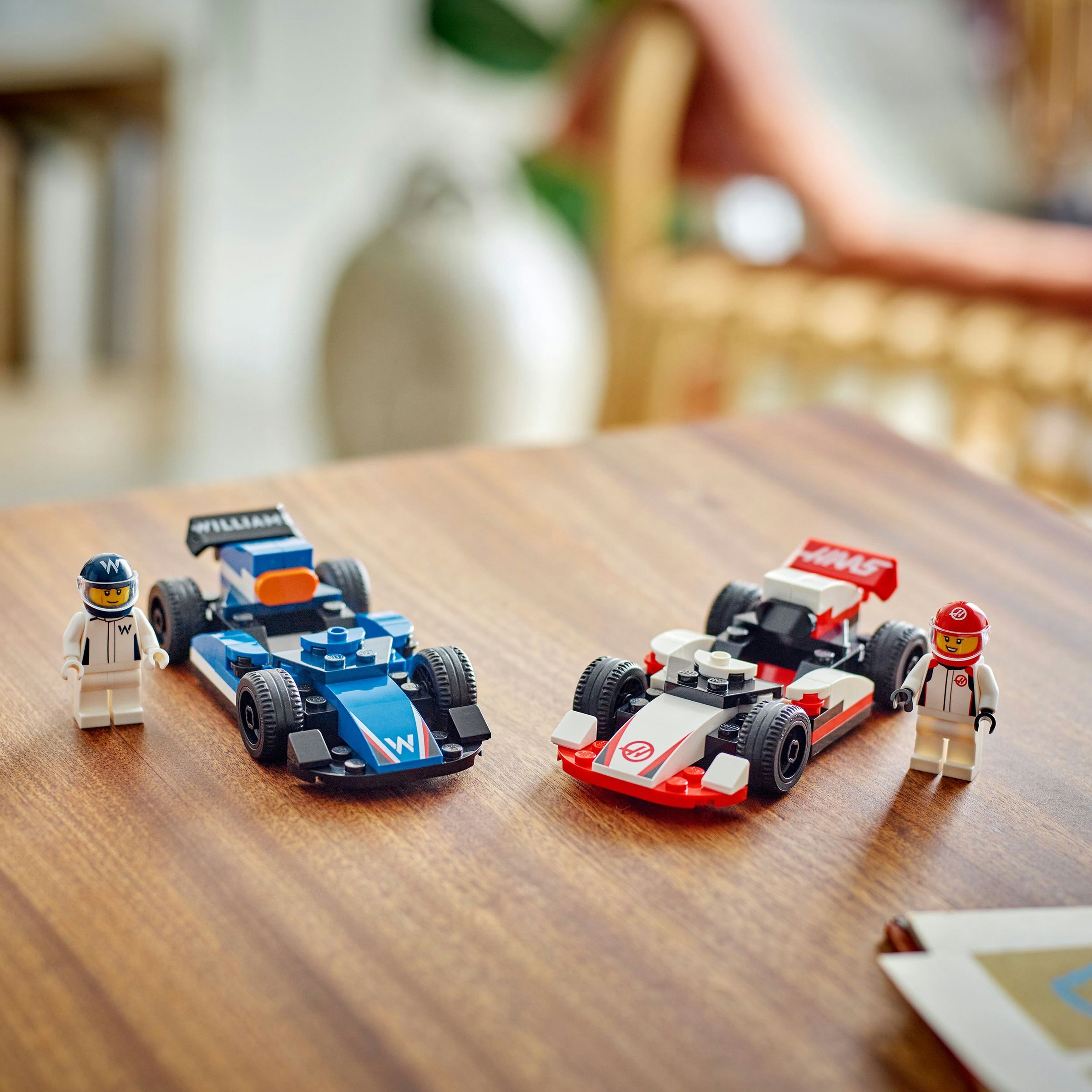 Juego de construcción coches de F1® Williams Racing y Haas F1® LEGO City - 60464 7