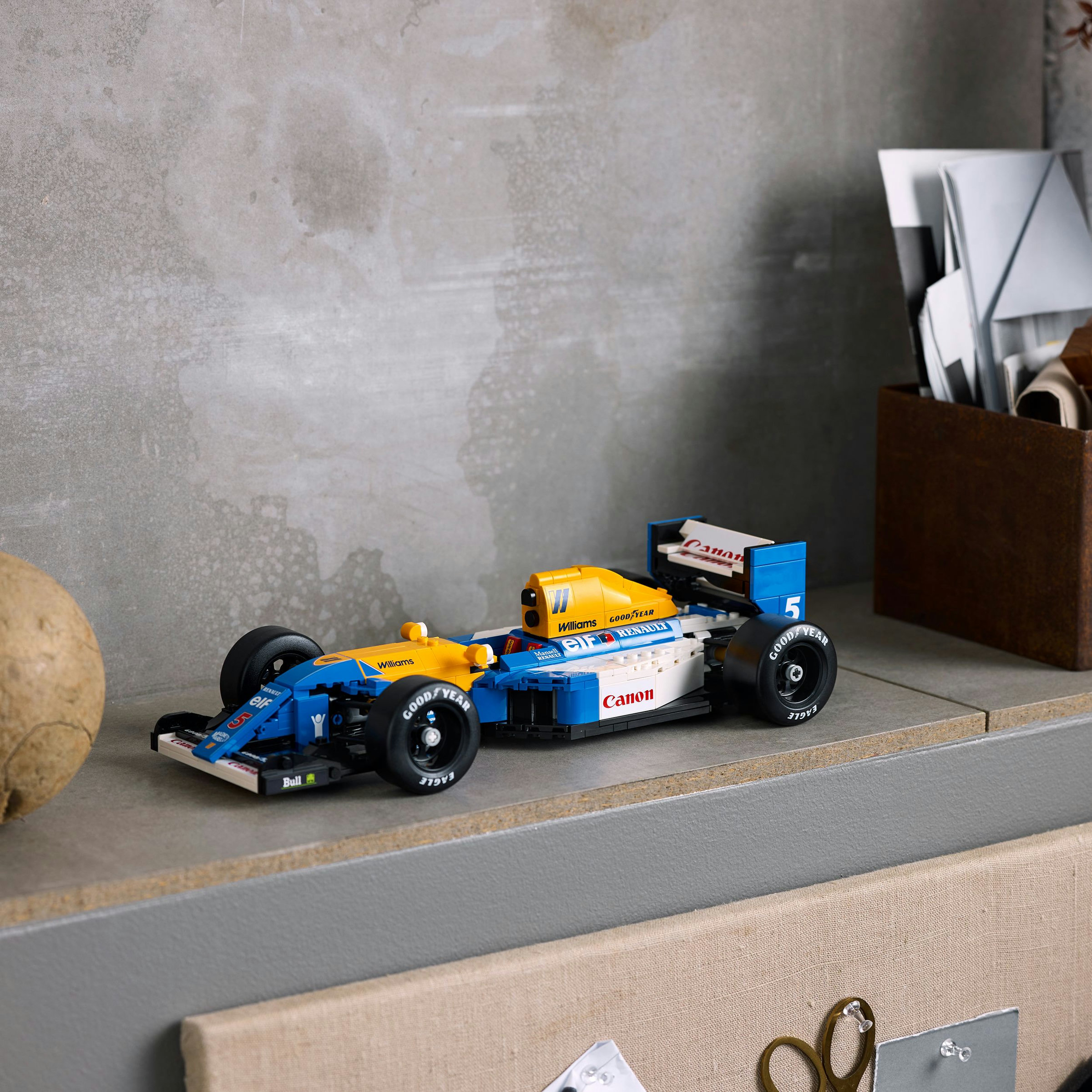 Juego de construcción Williams Racing FW14B y Nigel Mansell LEGO Icons - 10353 6