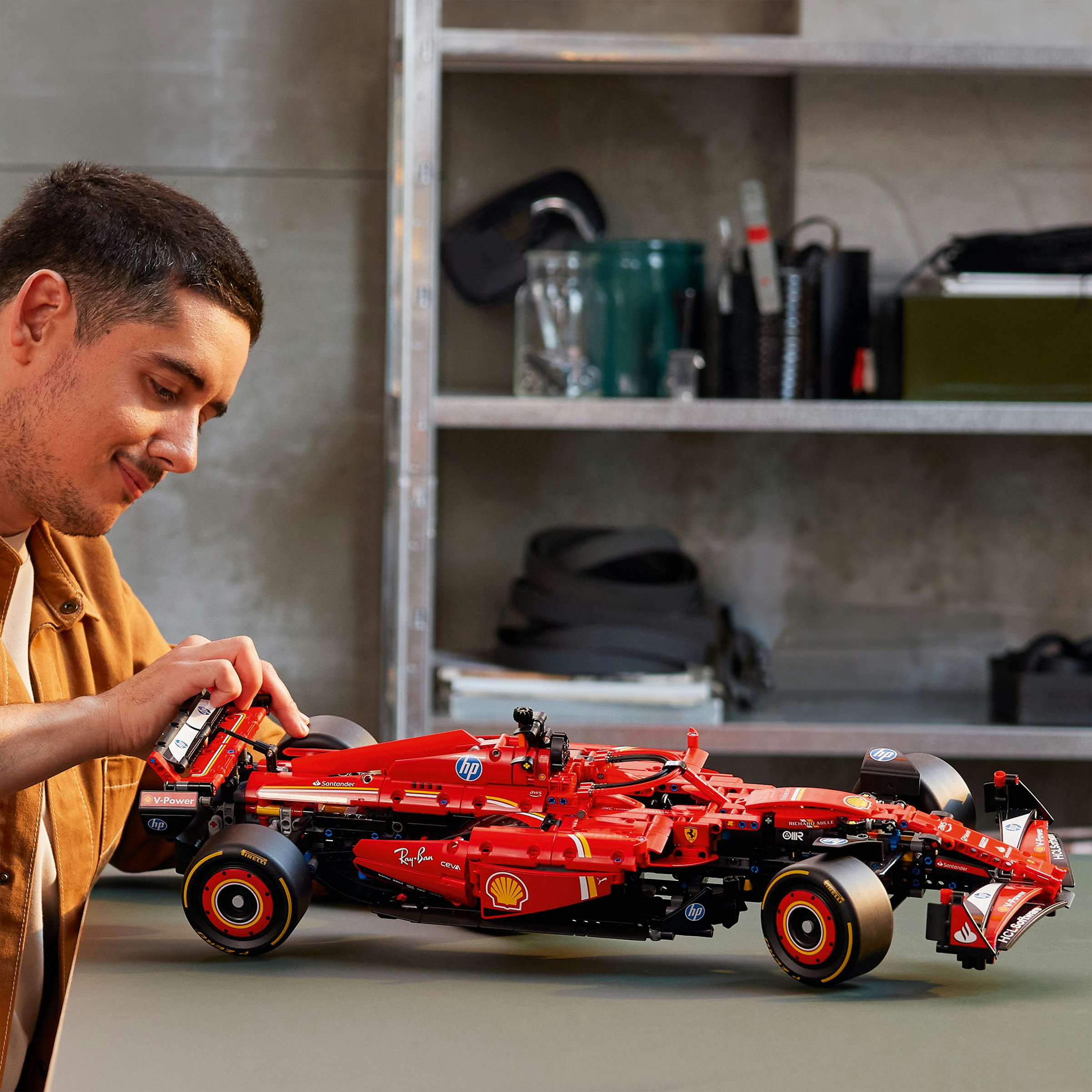 Juego de construcción Coche Ferrari SF-24 F1 LEGO Technic - 42207 4
