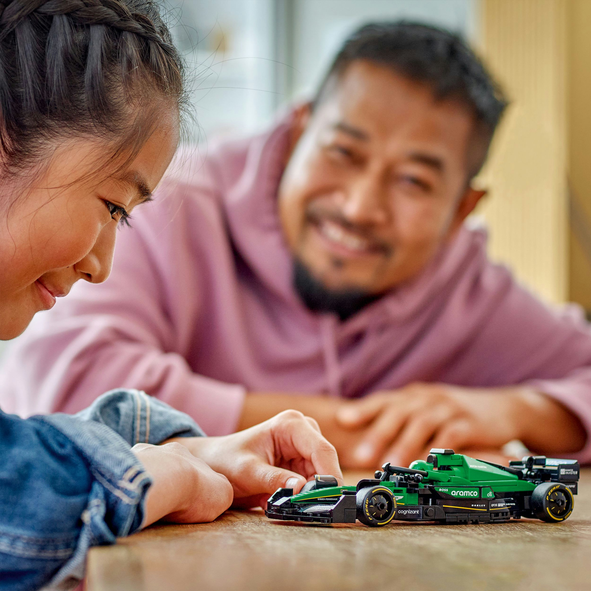 Juego de construcción Coche de Carreras Aston Martin Aramco F1® AMR24 LEGO Speed Champions - 77245 3