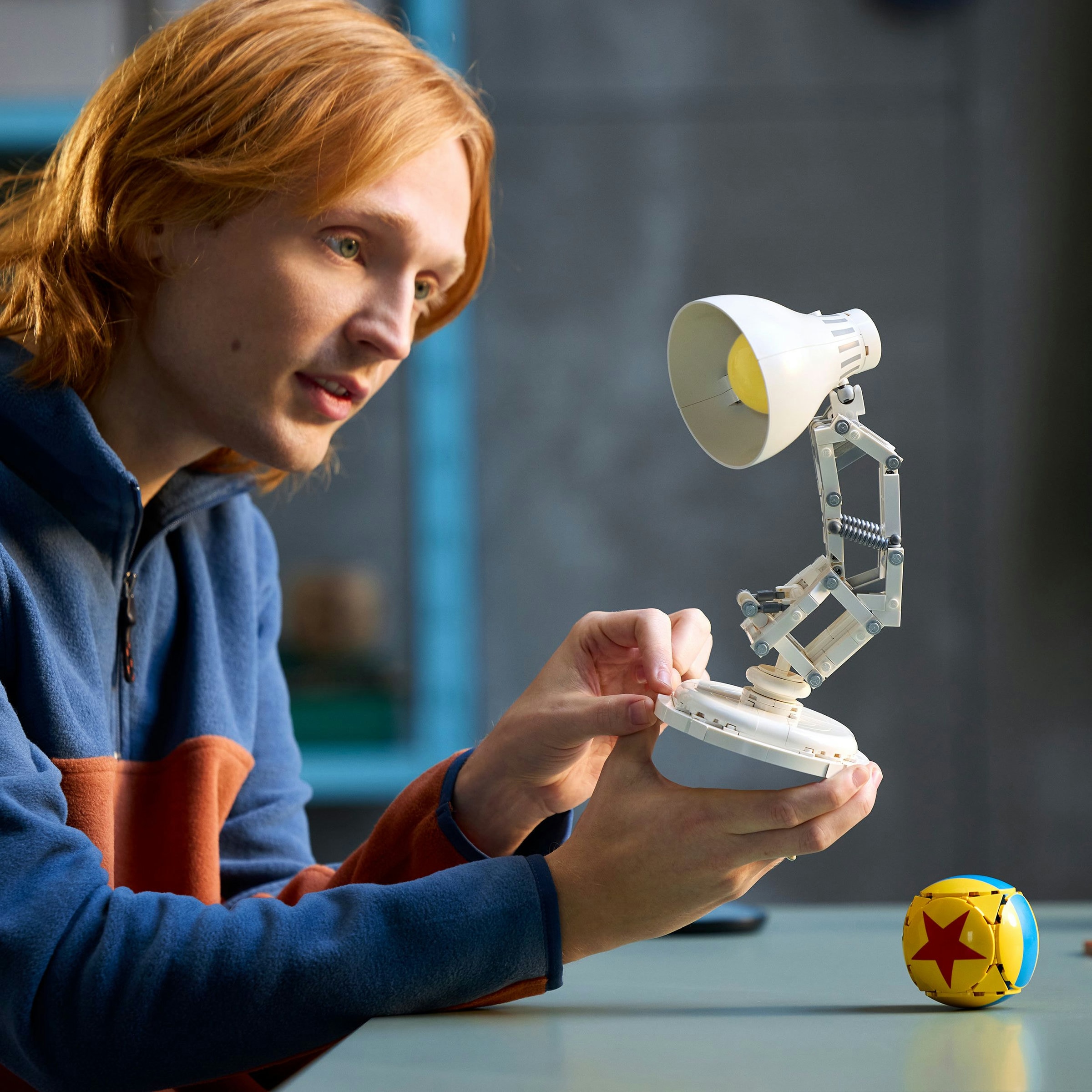 Juego de construcción Disney Pixar Luxo Jr. LEGO Ideas - 21357 2