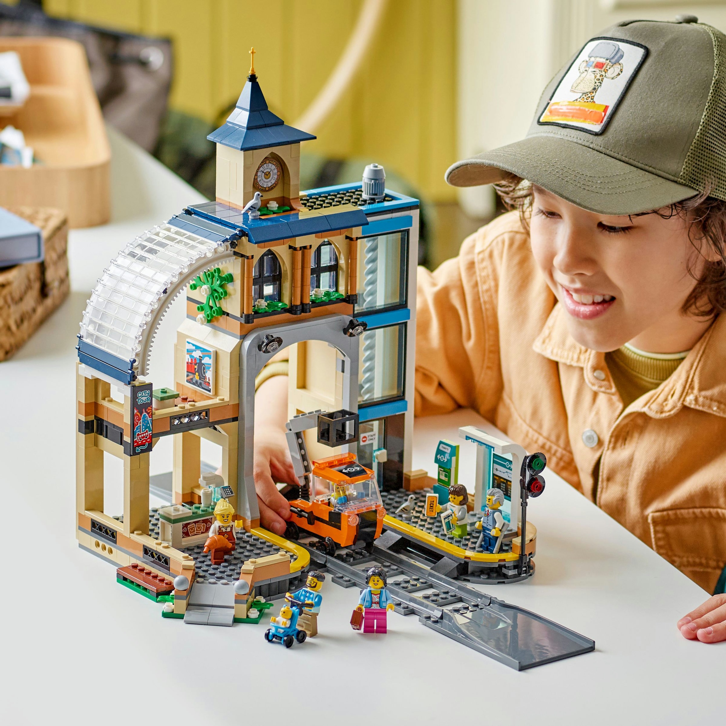 Juego de construcción Estación Central de Ferrocarril LEGO City - 60469 2