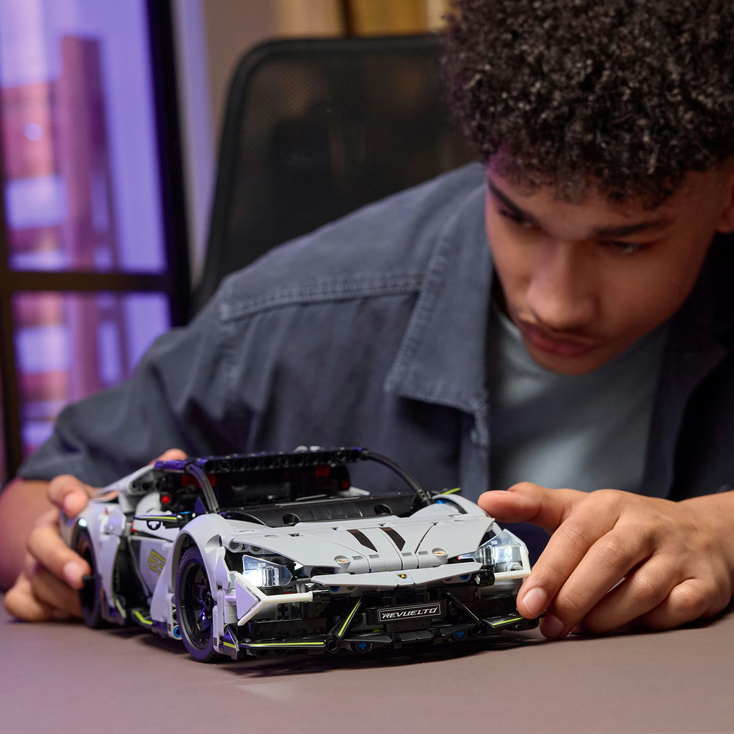 Juego de construcción Superdeportivo Lamborghini Revuelto LEGO Technic - 42214 3
