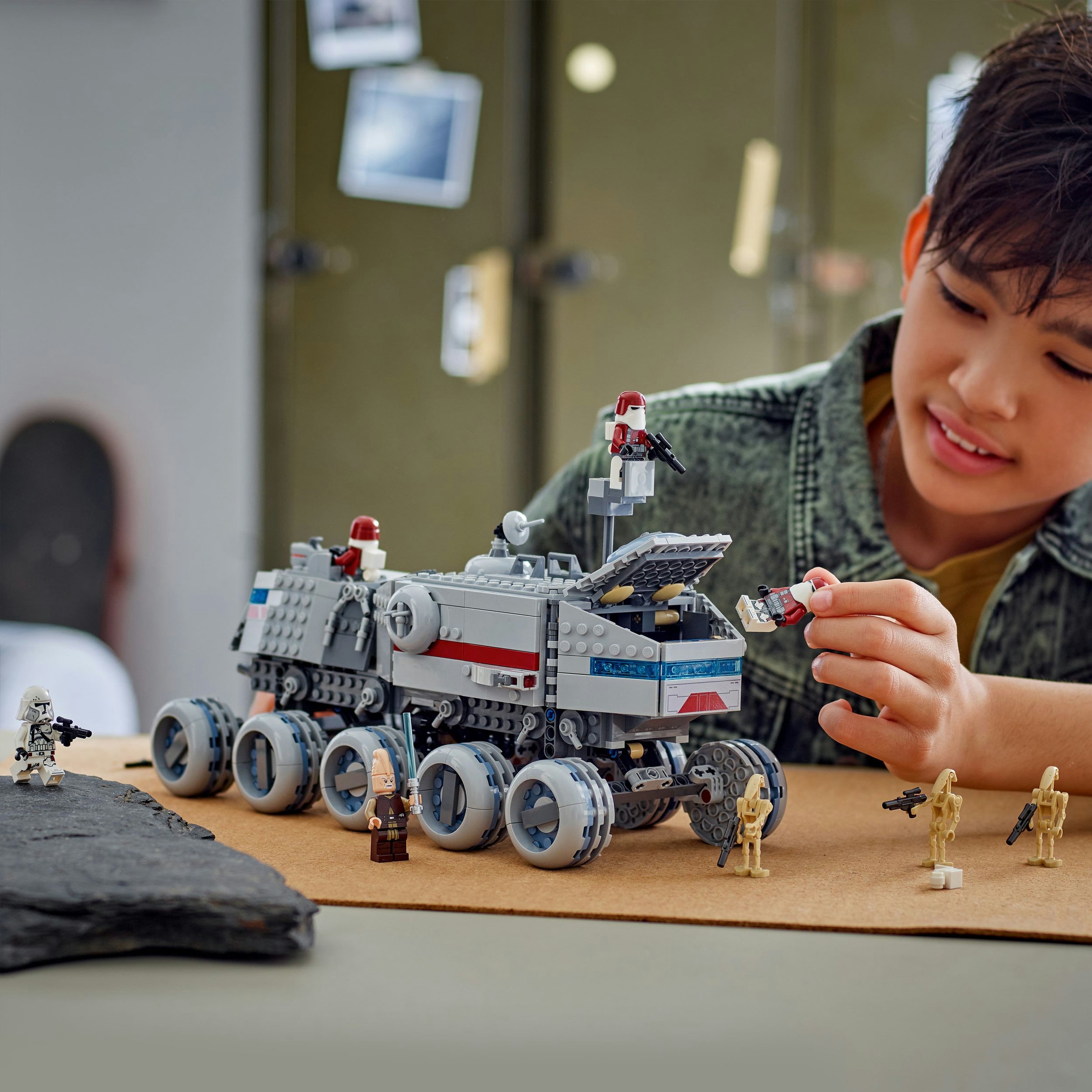 Juego de construcción Juggernaut de la República Disney Star Wars LEGO - 75413 3