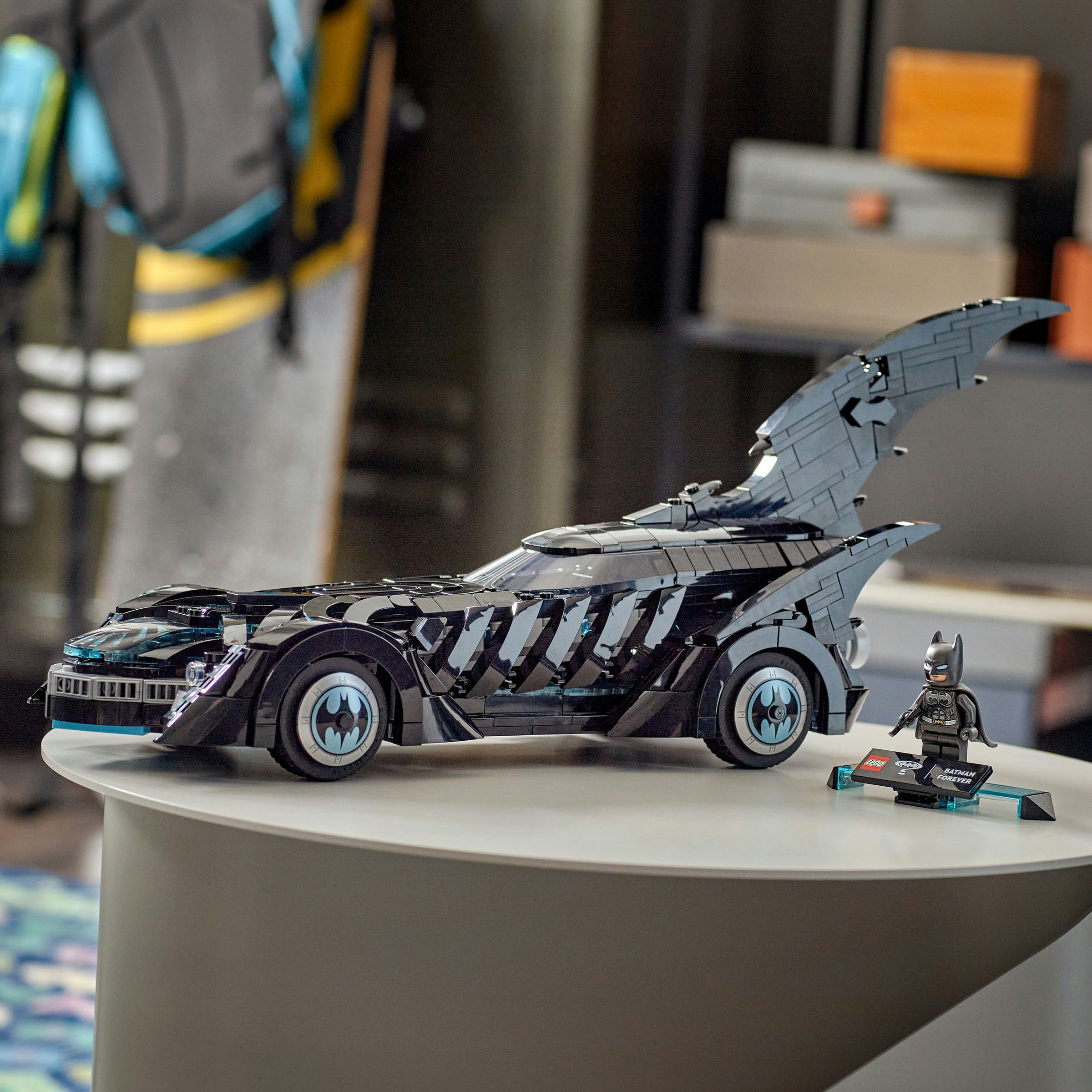 Juego de construcción Batmóvil de Batman Forever LEGO Super Hero - 76304 7