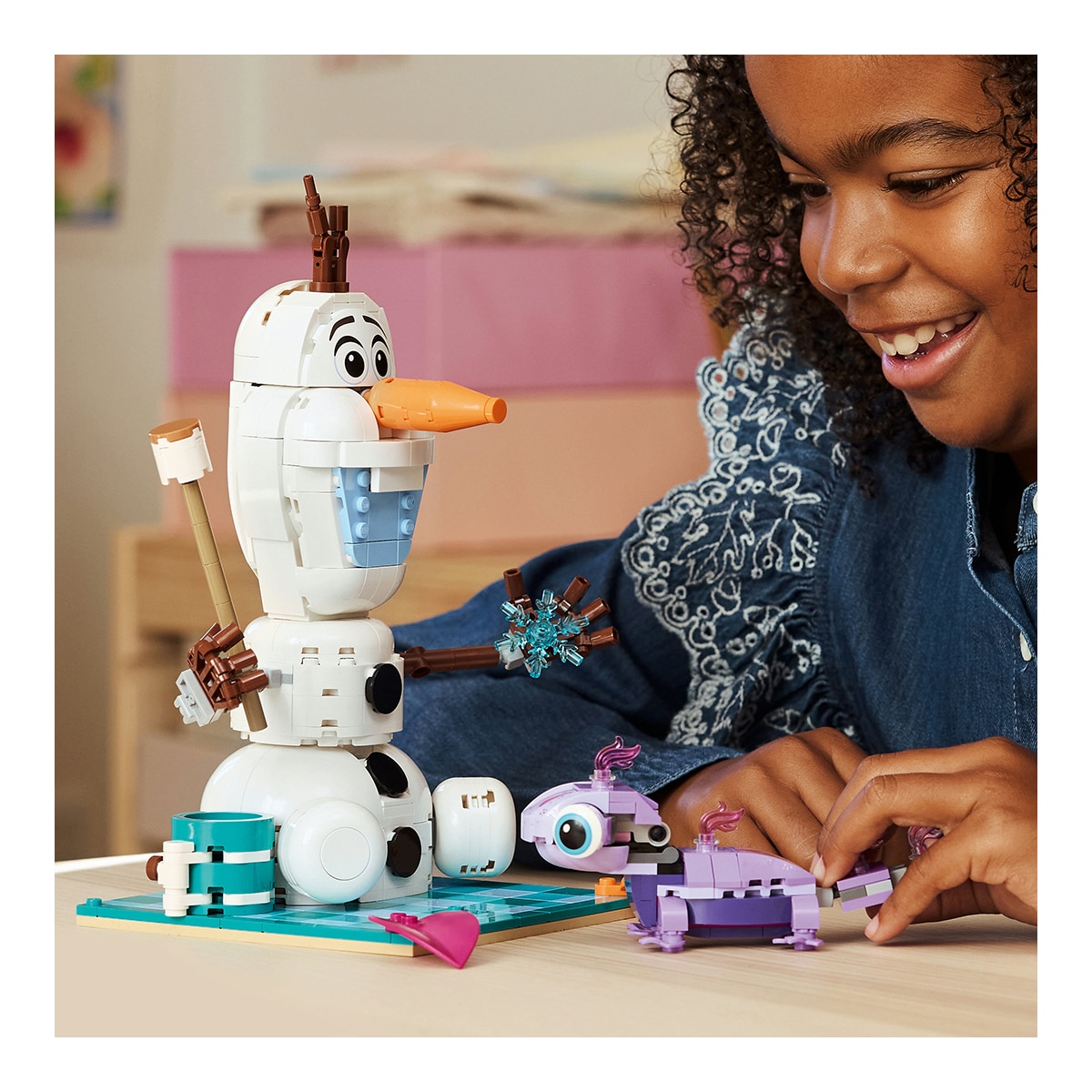 Juego de construcción Divertido Pícnic de Olaf y Bruni LEGO Disney Princess - 43287 3
