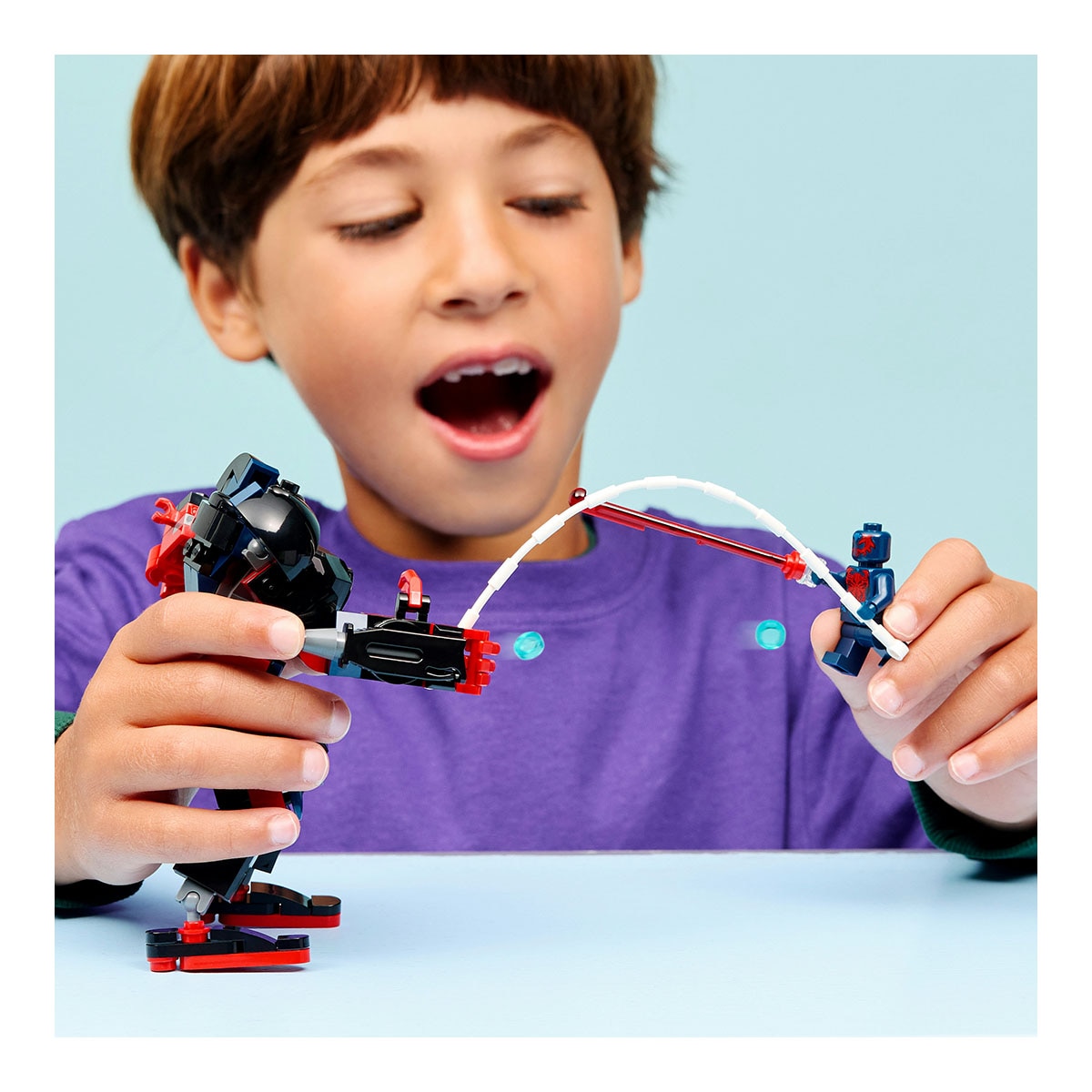 Juego de construcción Armadura Robótica de Miles Morales vs. Spider-Man 2099 LEGO Super Heroes Marvel - 76337 3