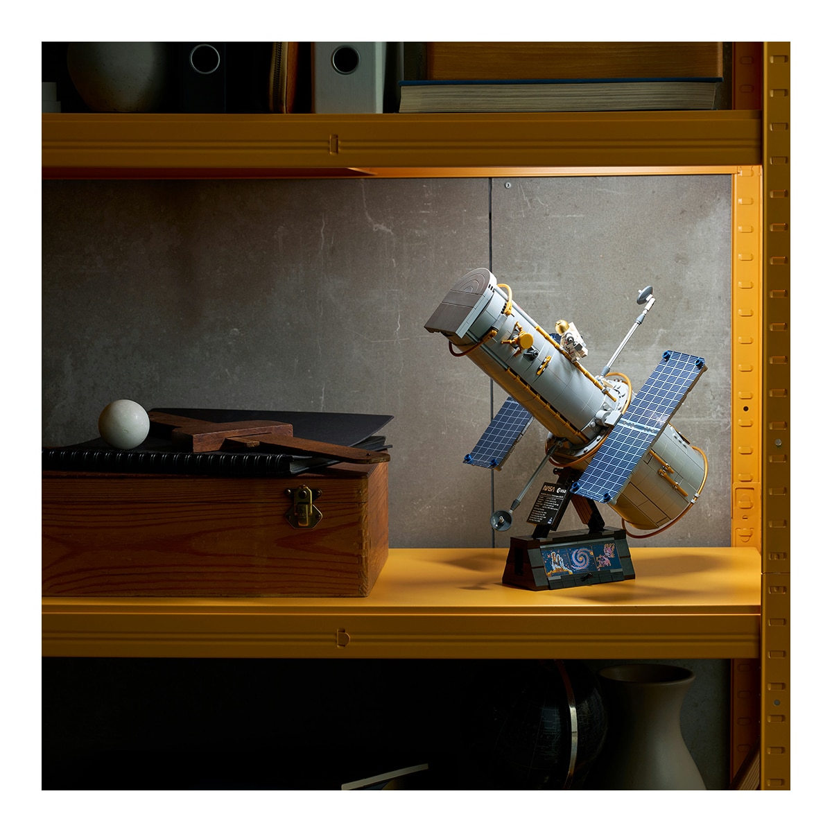 Telescópio Espacial Hubble LEGO® Icons 4