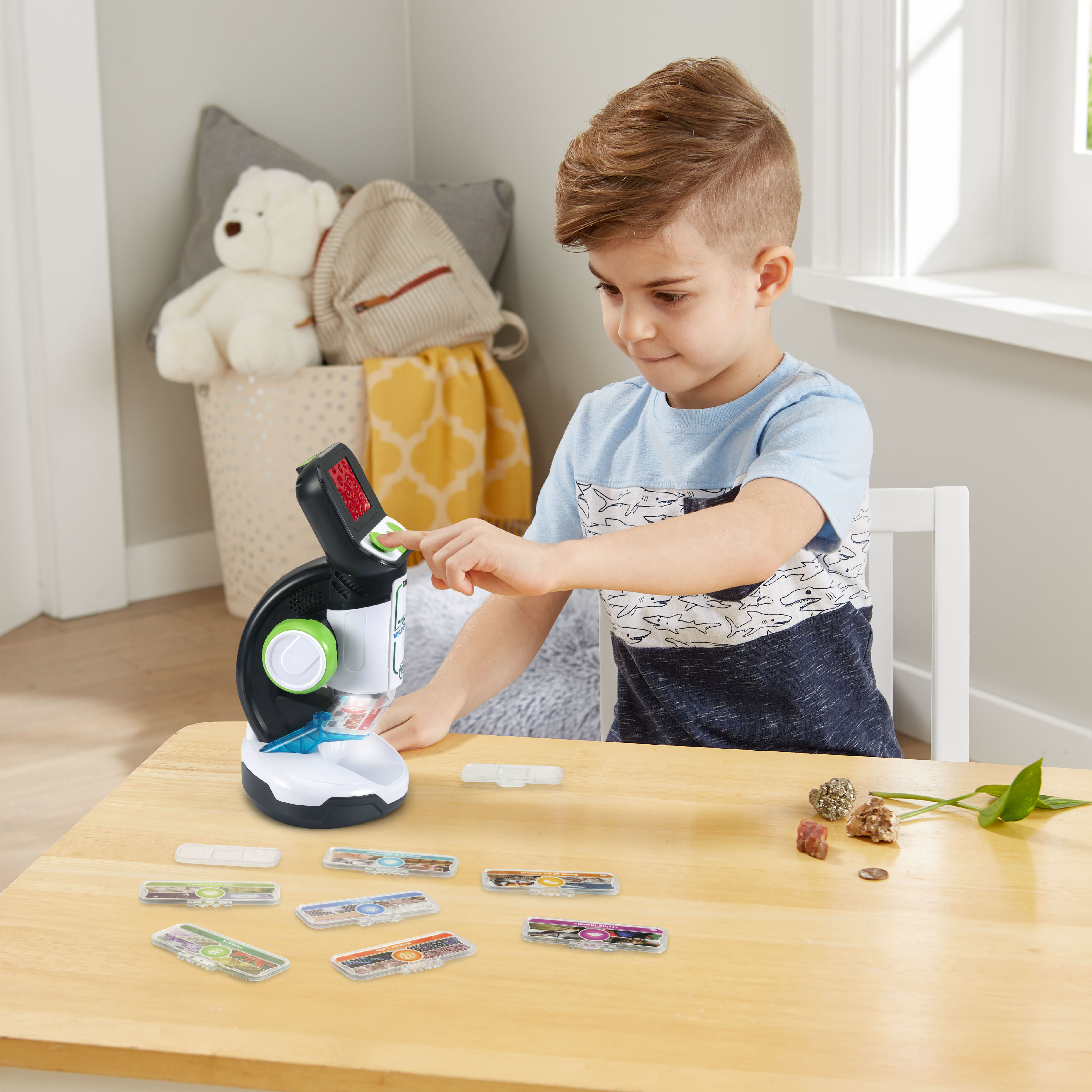 Microscopio educativo multimedia, Microscopio interactivo con pantalla y + 240 imágenes y vídeos de la BBC VTech 5