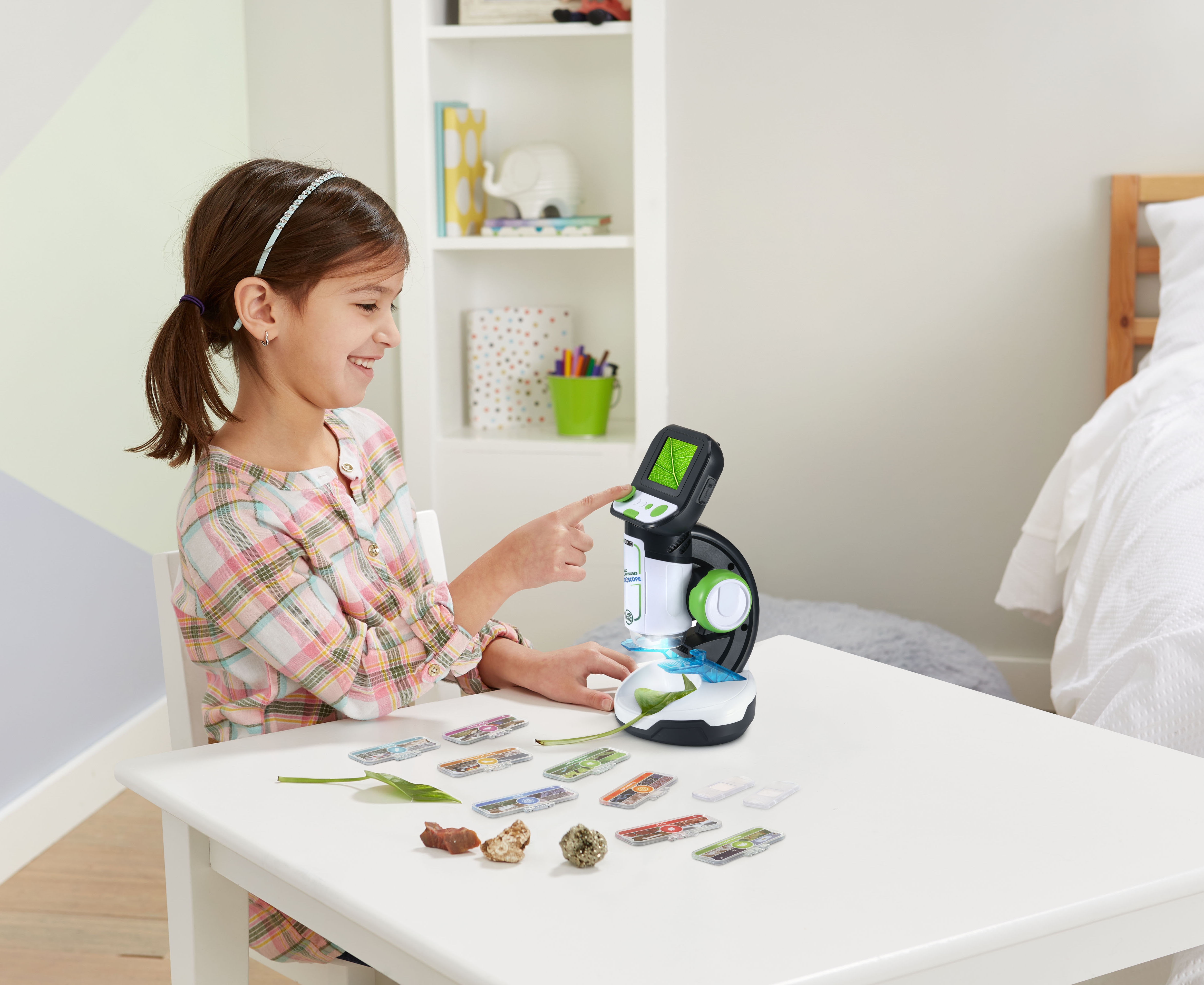 Microscopio educativo multimedia, Microscopio interactivo con pantalla y + 240 imágenes y vídeos de la BBC VTech 9