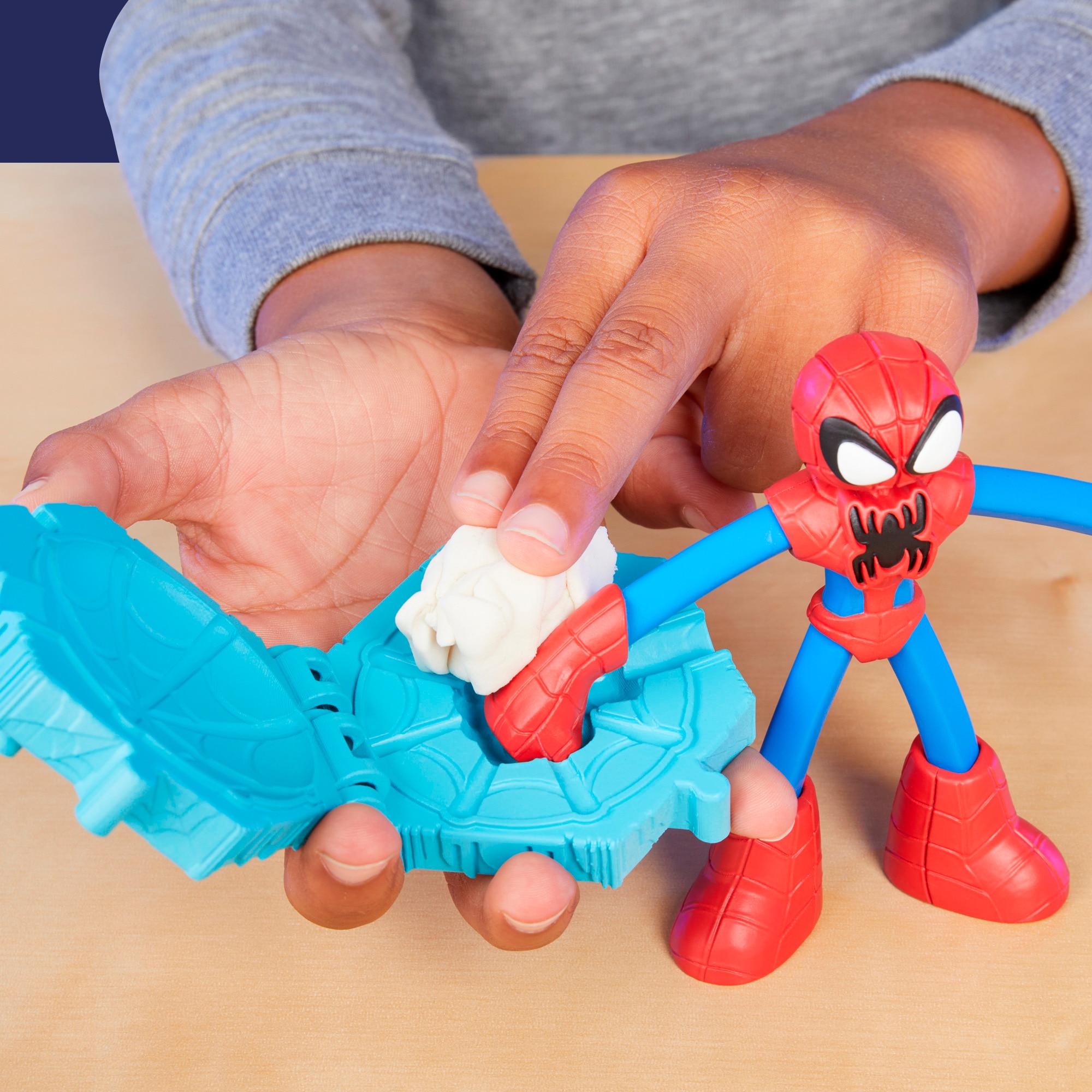 Juego de manualidades Spider-Man Lanza y Atrapa Marvel Play-Doh 6