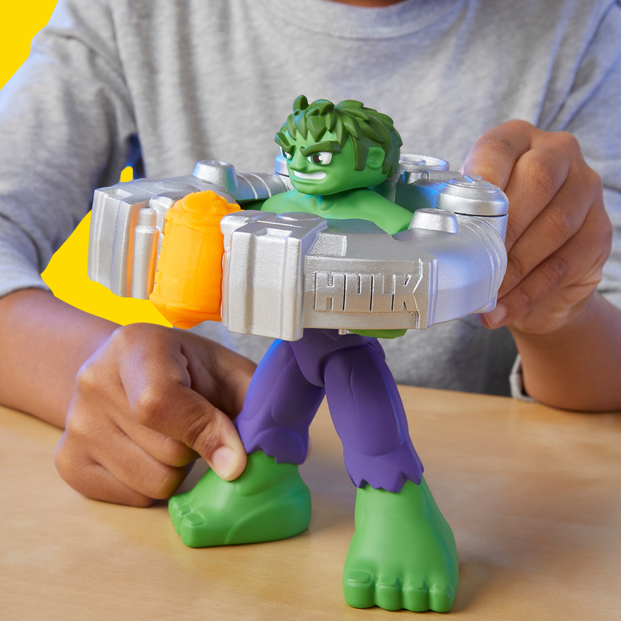 Set de juego de manualidades Hulk Aplasta y Moldea Marvel Play-Doh 7