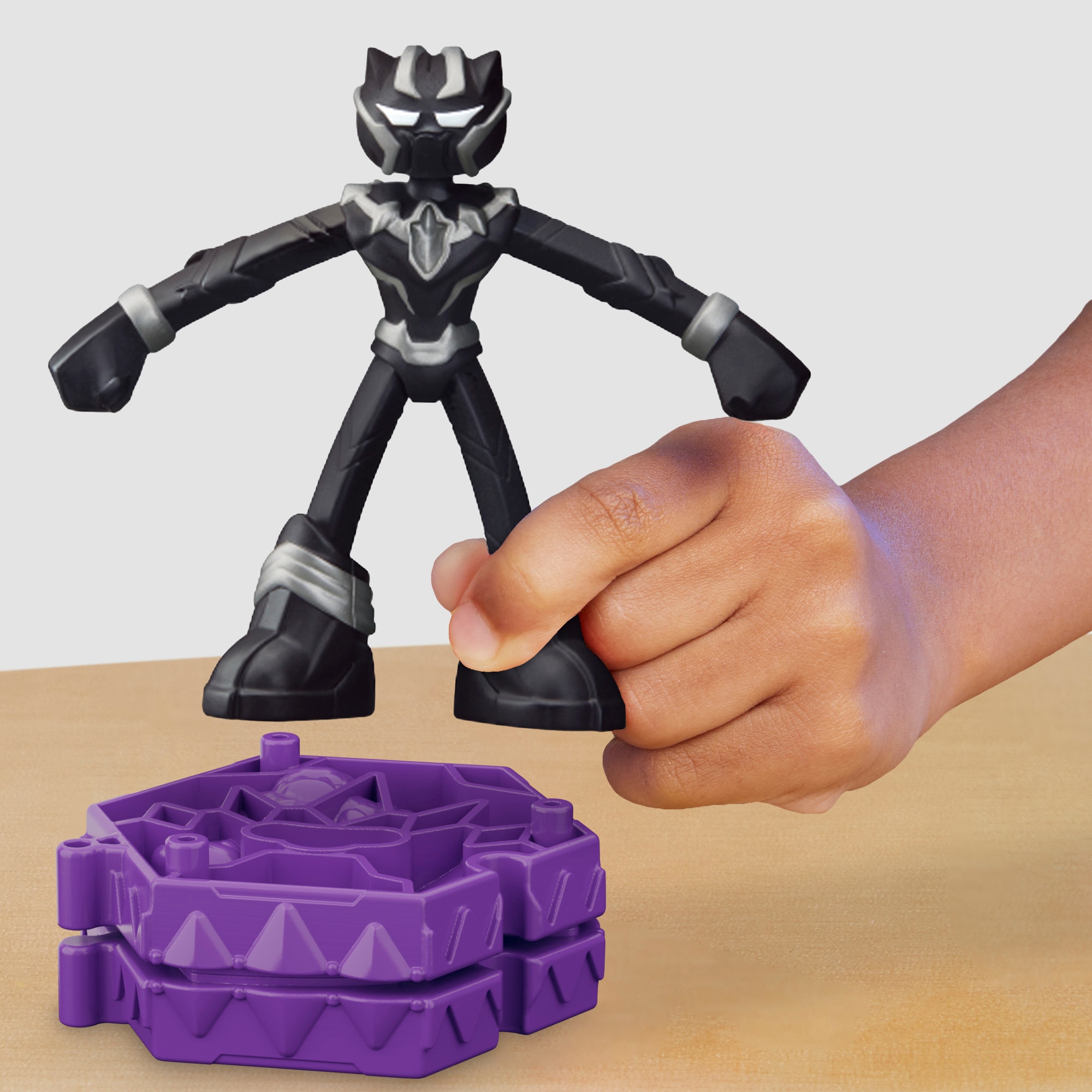 Figura Play-Doh Marvel e Acessório - Artigo Sortido. Envio realizado de forma aleatória 18