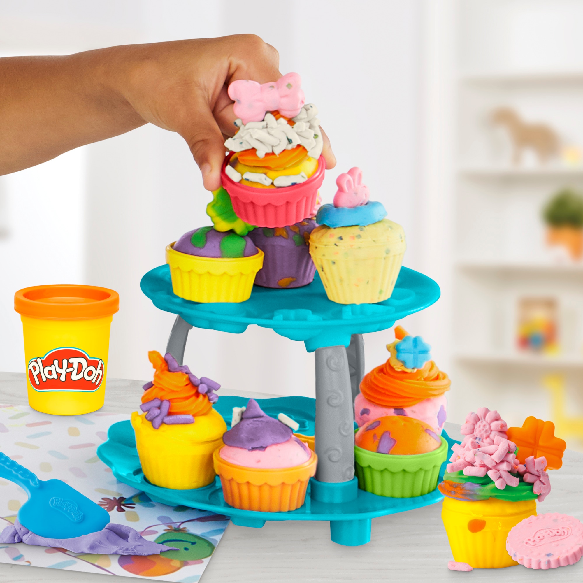 La torre de pastelitos Play-Doh 11