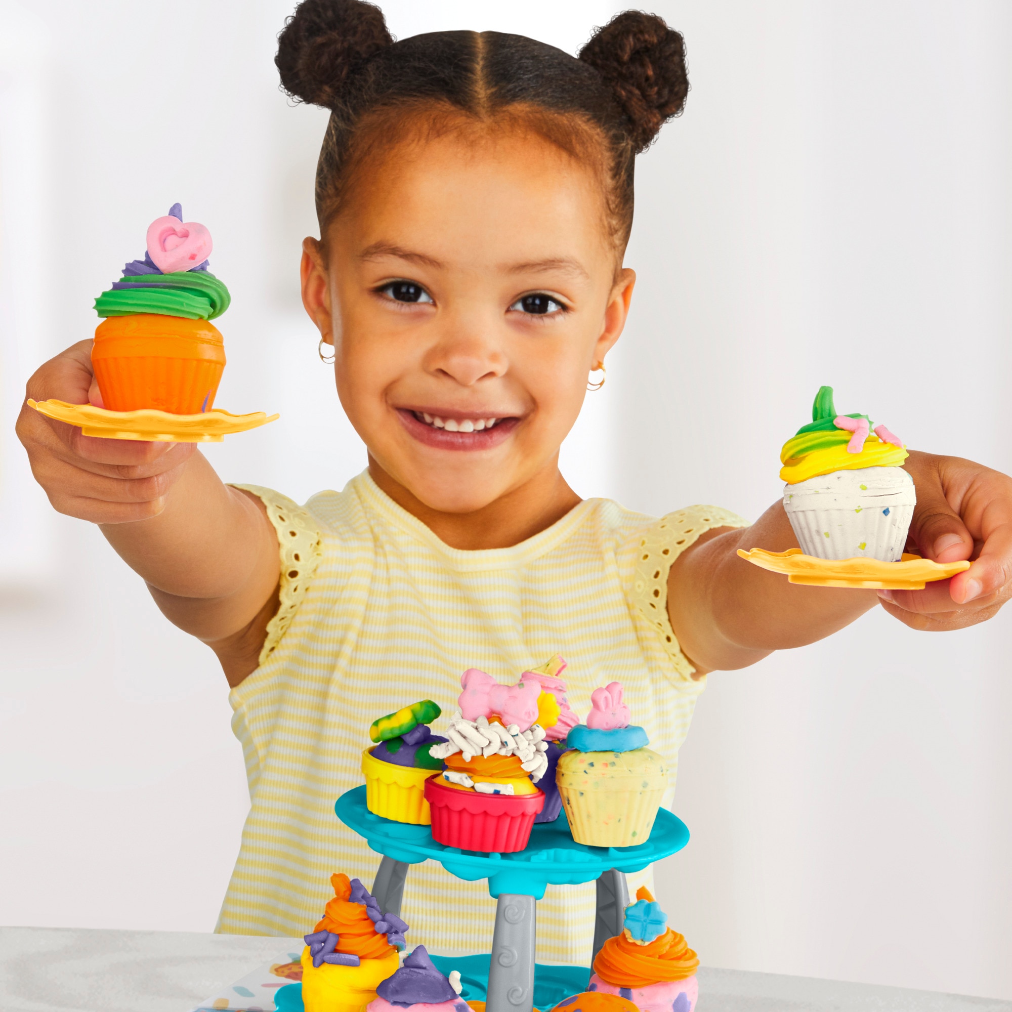 La torre de pastelitos Play-Doh 13